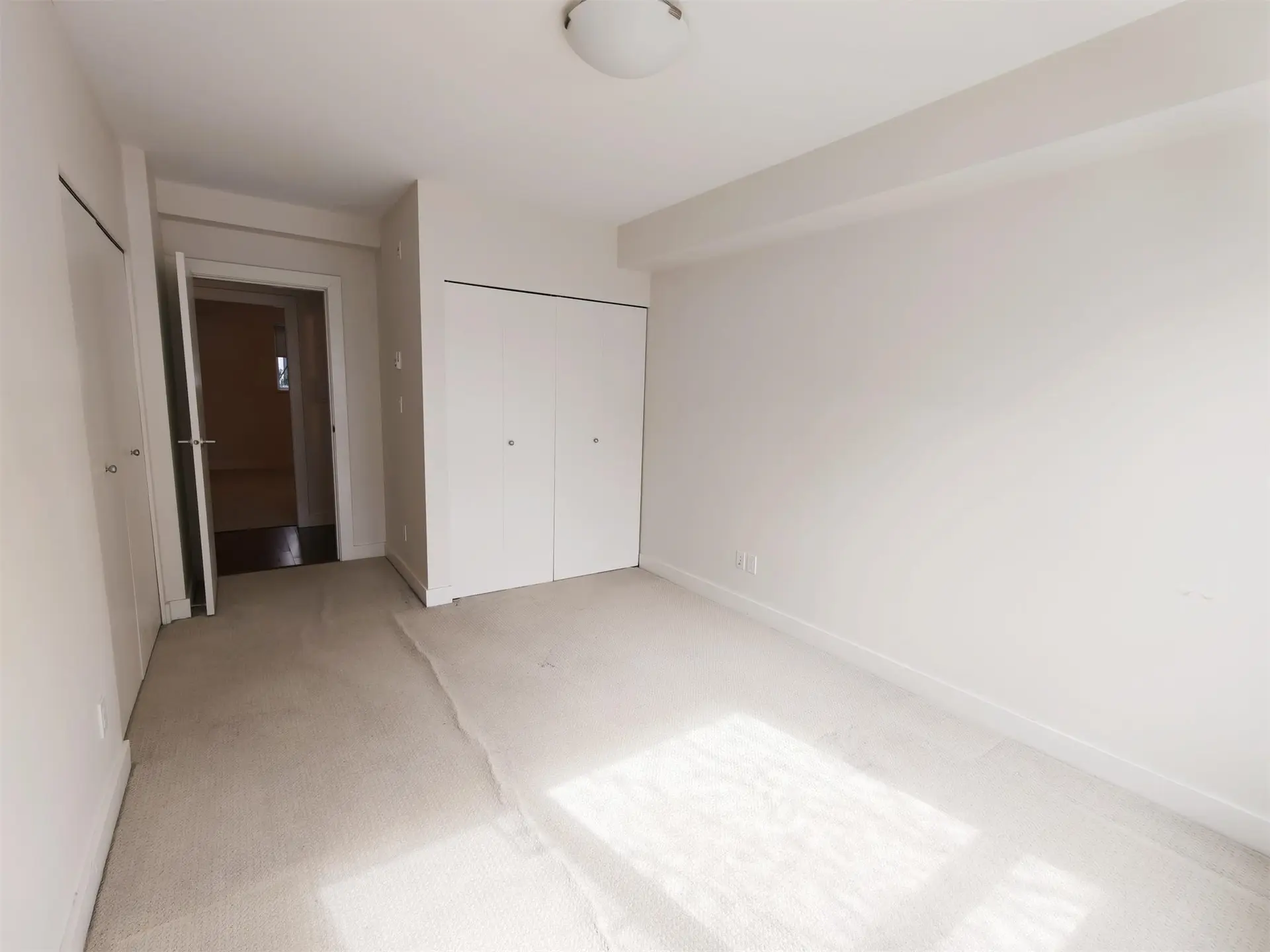 403 E 16th Avenue - Image 9