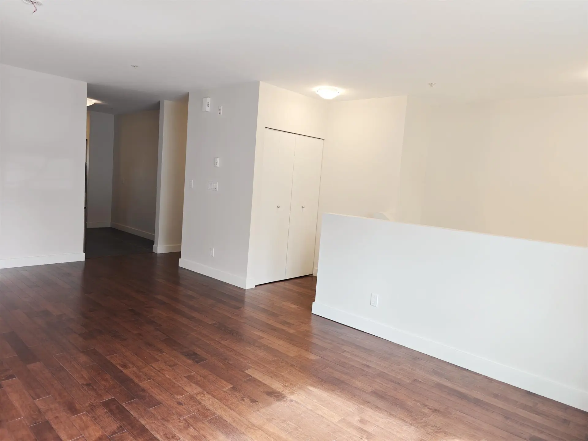 403 E 16th Avenue - Image 4