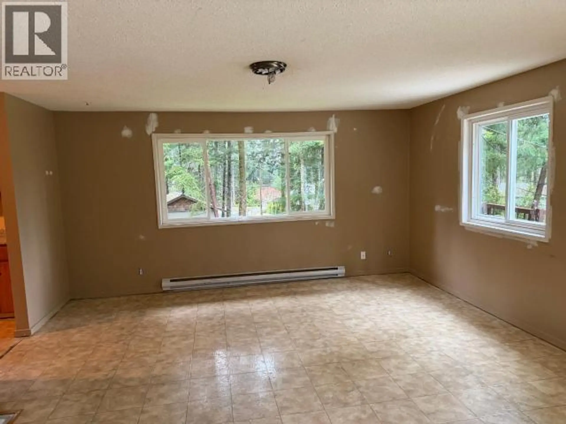 11071 NEAVE ROAD - Image 9