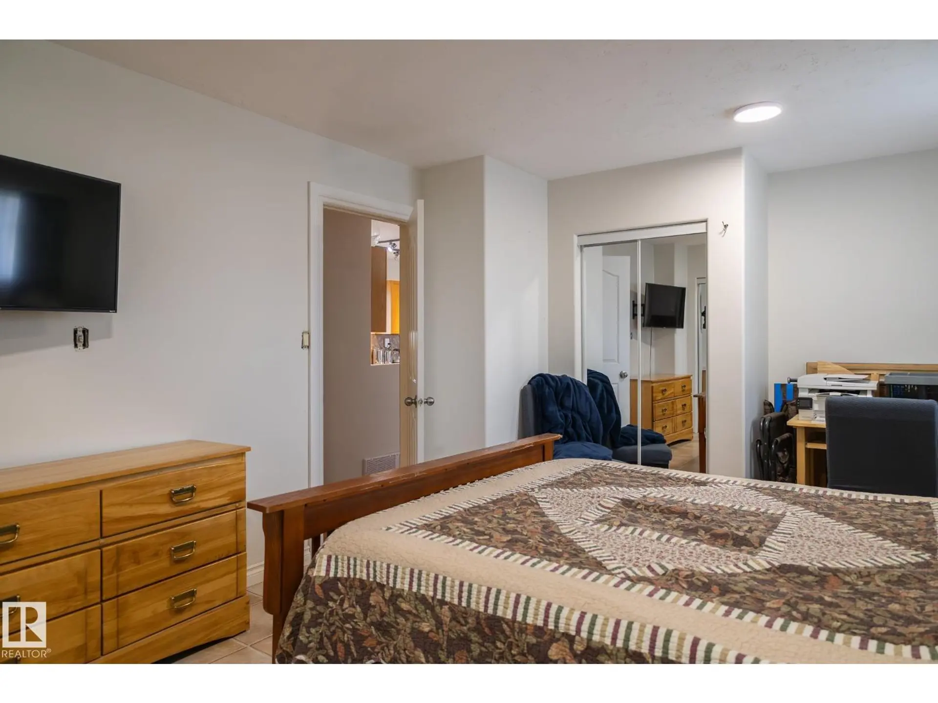 5132 49 AV - Image 12