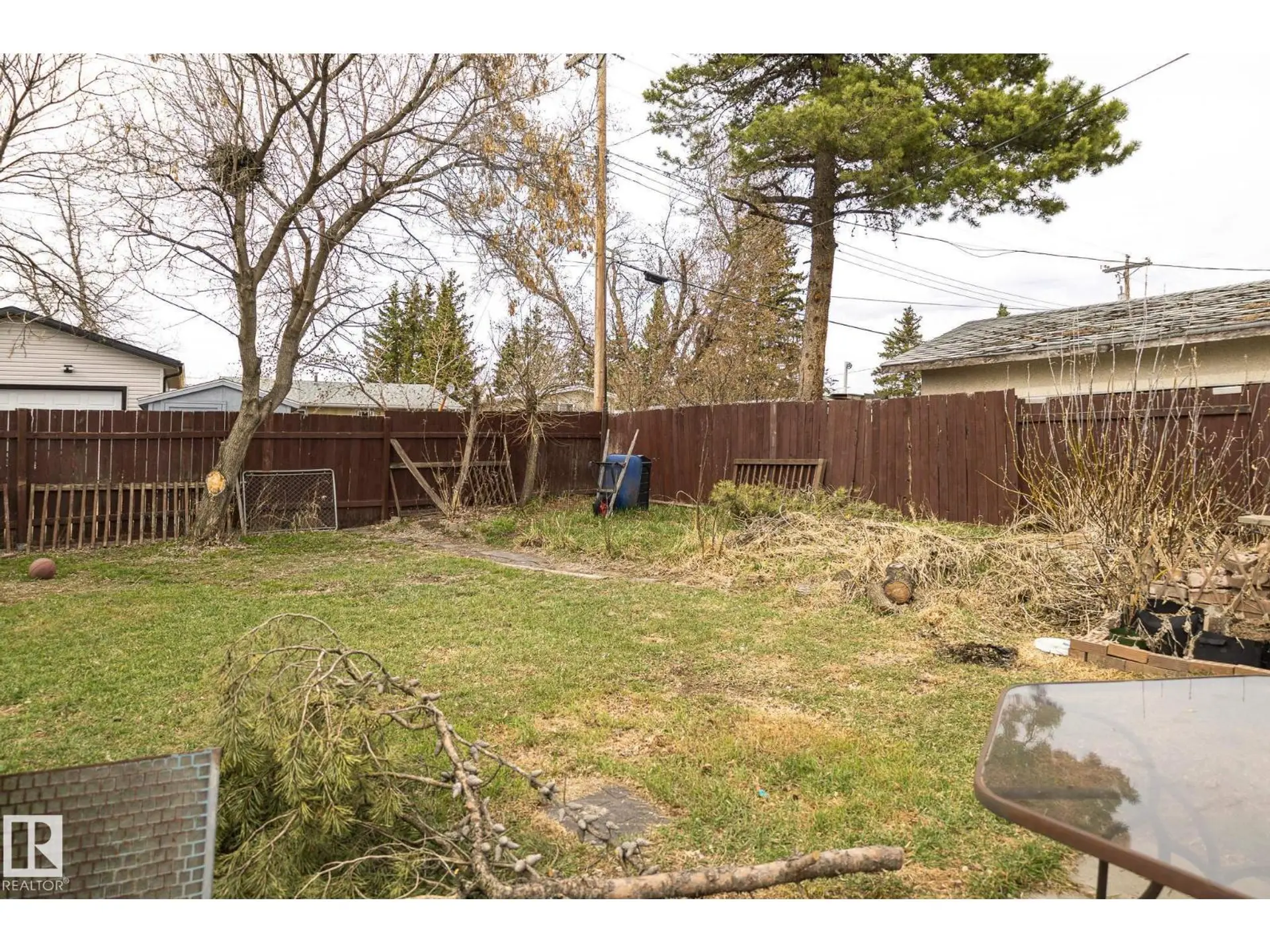 5132 49 AV - Image 15