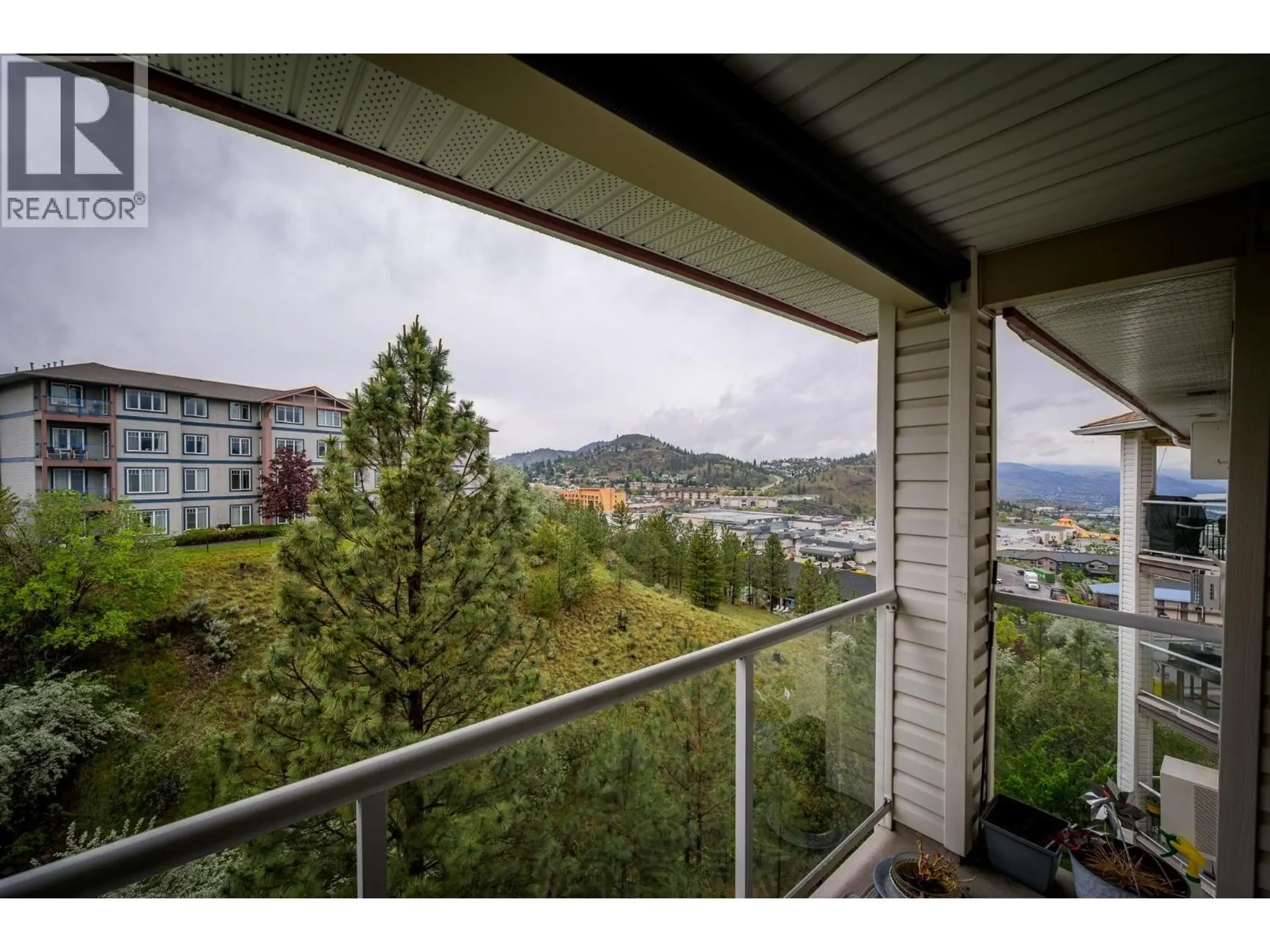#411 1120 HUGH ALLAN Drive - Image 14