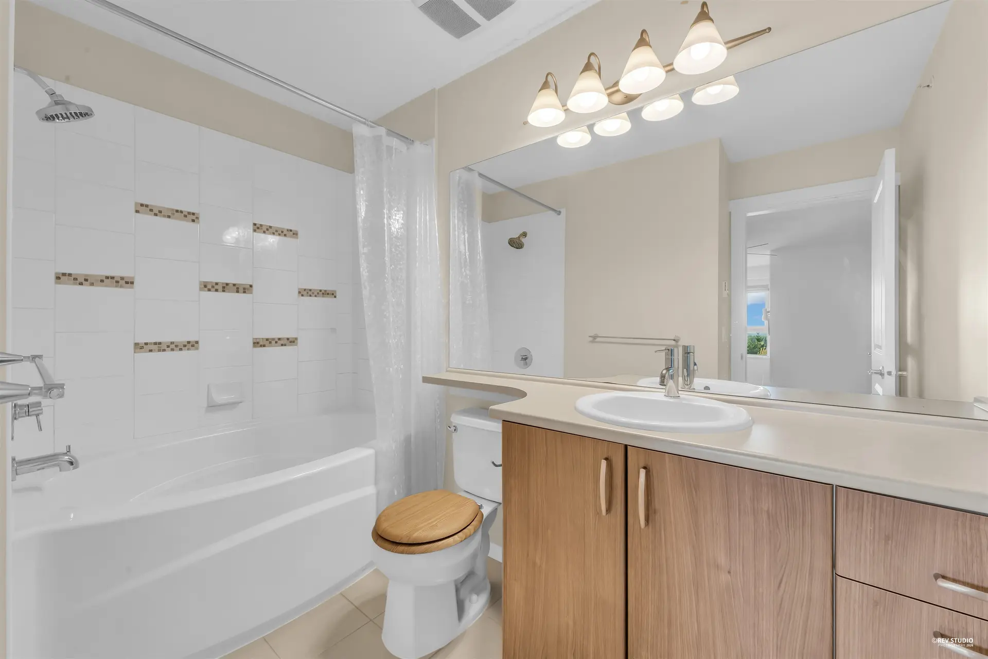 #402 3082 Dayanee Springs Boulevard - Image 13