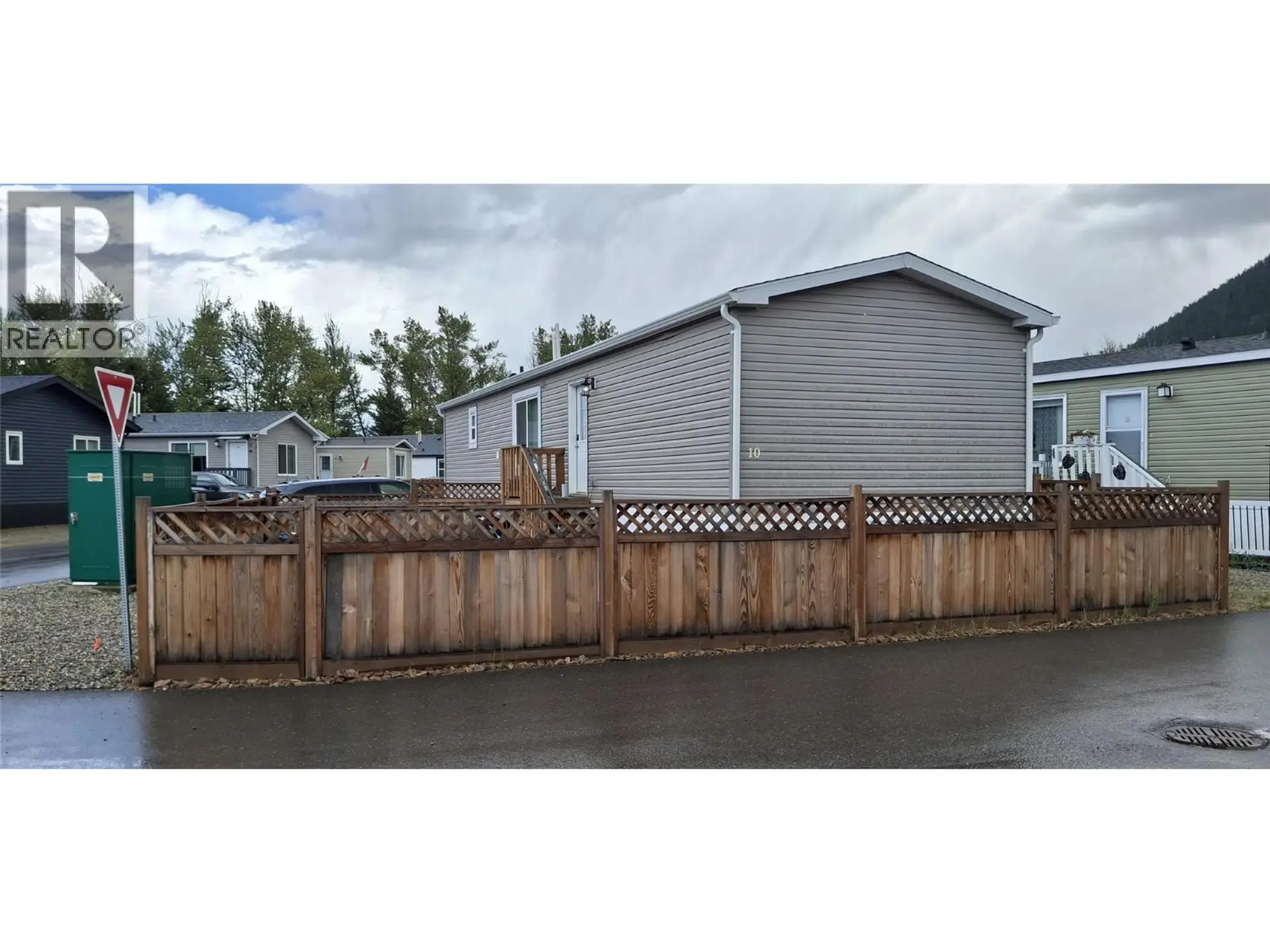 #10 235 Aylmer Road - Image 15