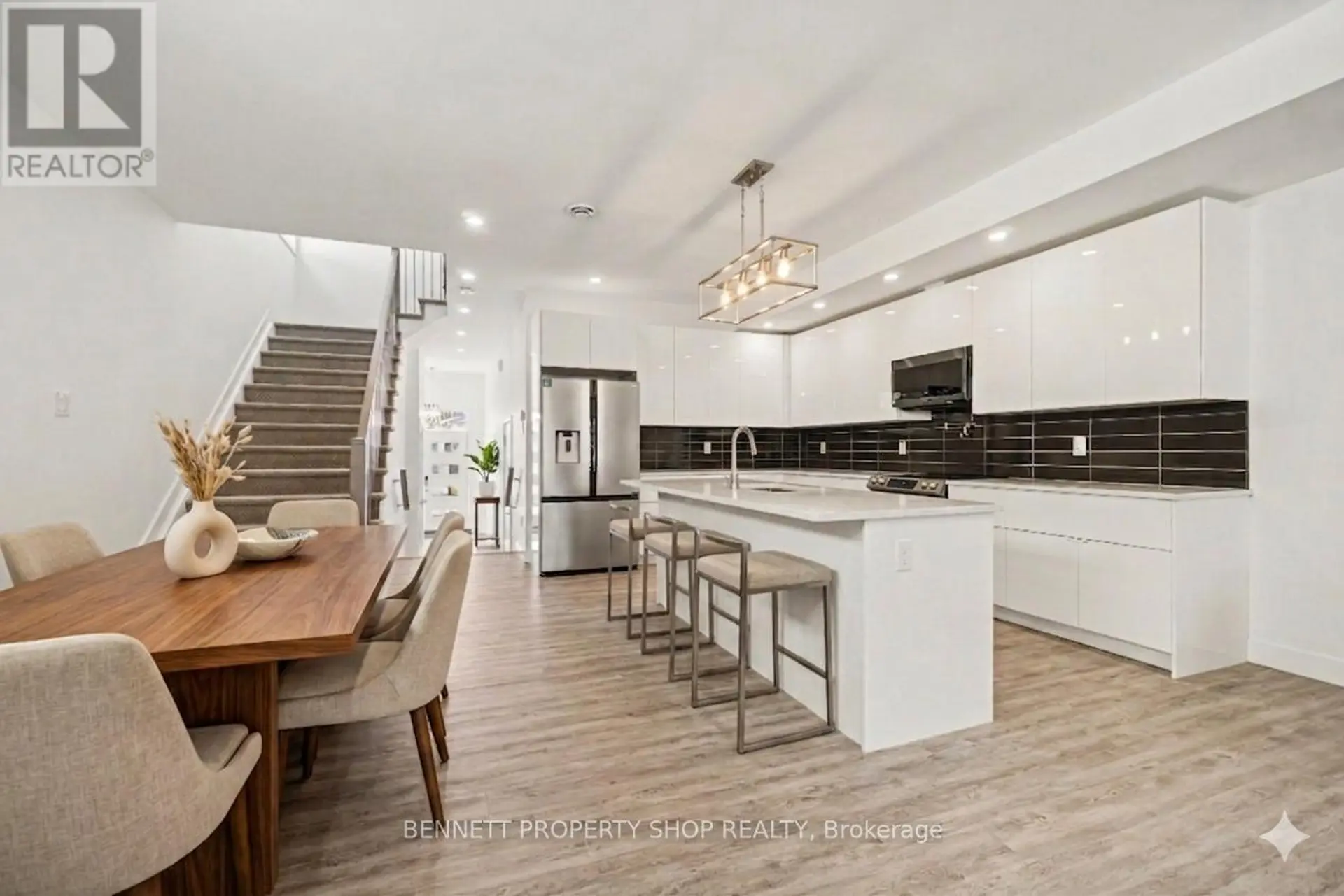 1227 RIDGEMONT AVENUE - Image 2
