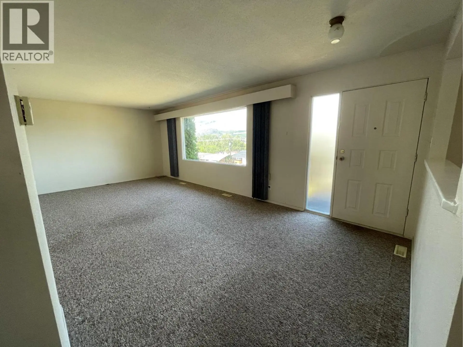 3805 22 Avenue - Image 3