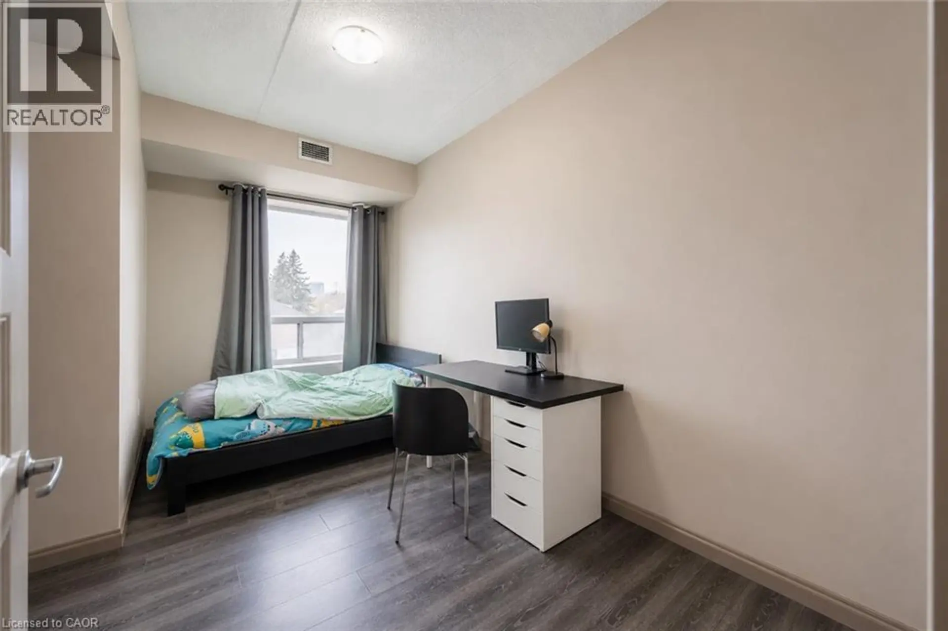 #404 8 HICKORY Street W - Image 13