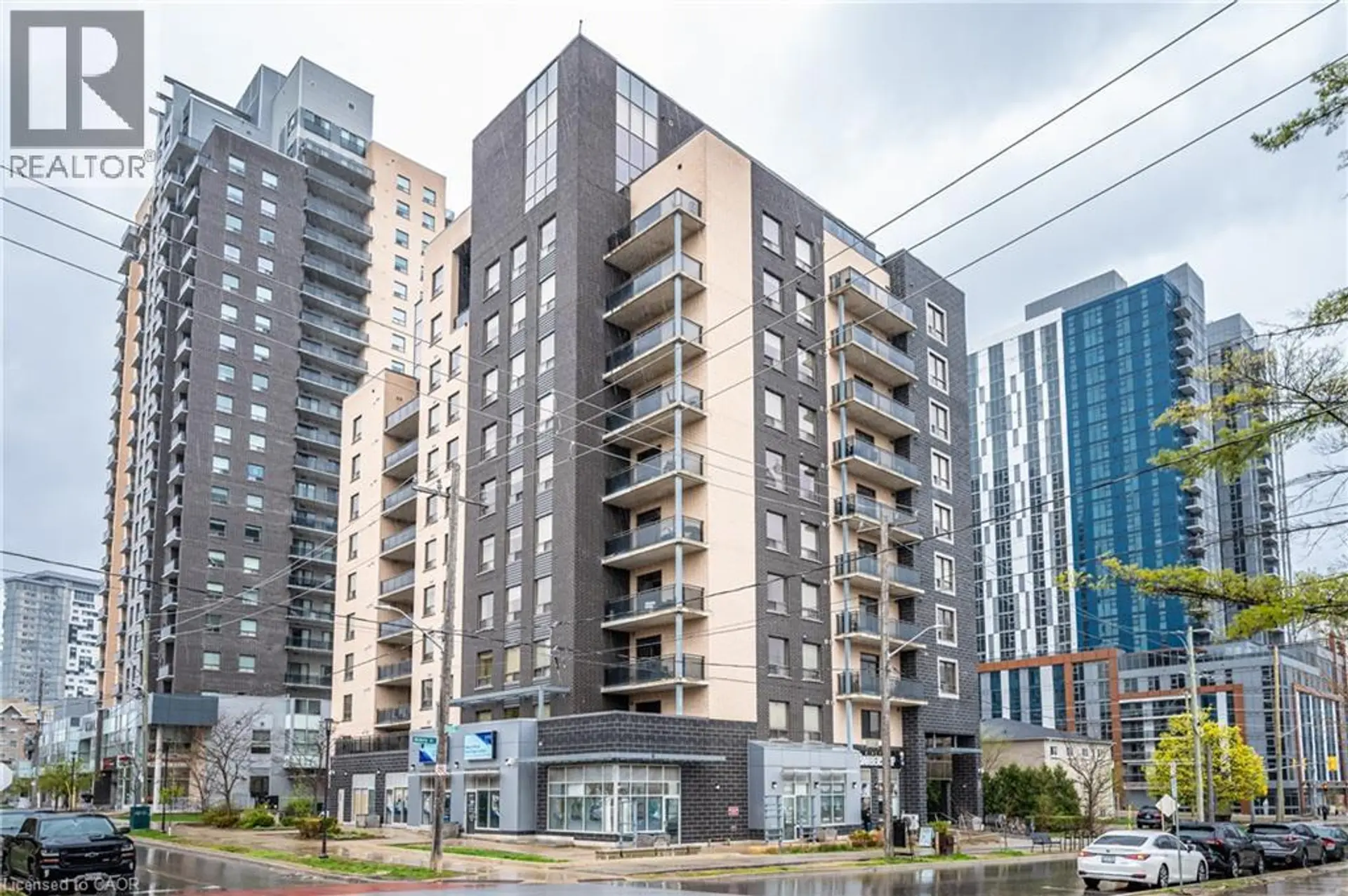 #404 8 HICKORY Street W - Image 2