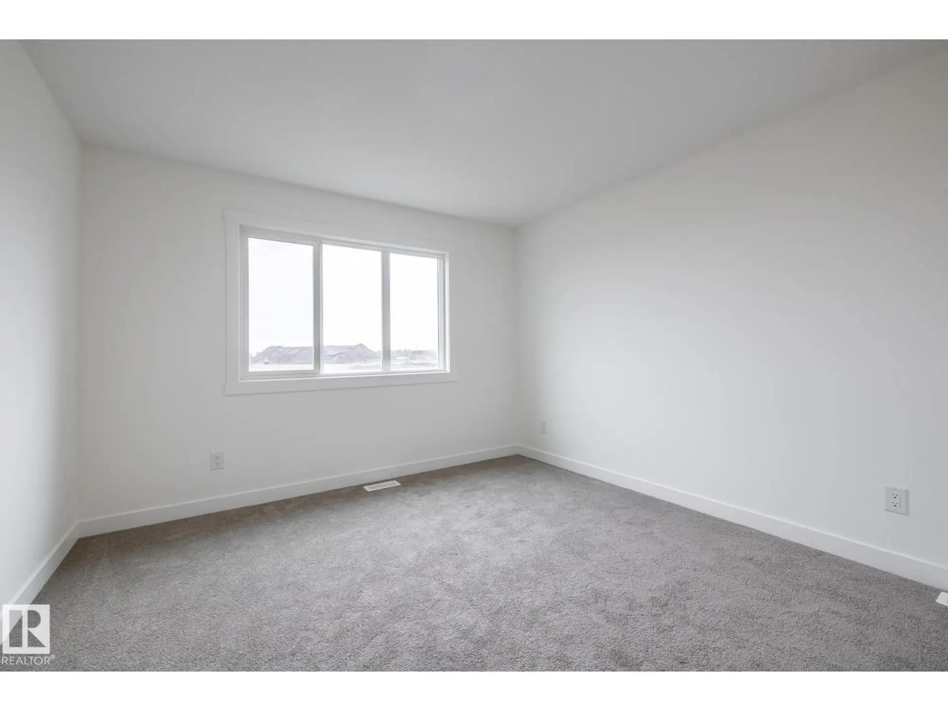 319 157 AV NE - Image 10