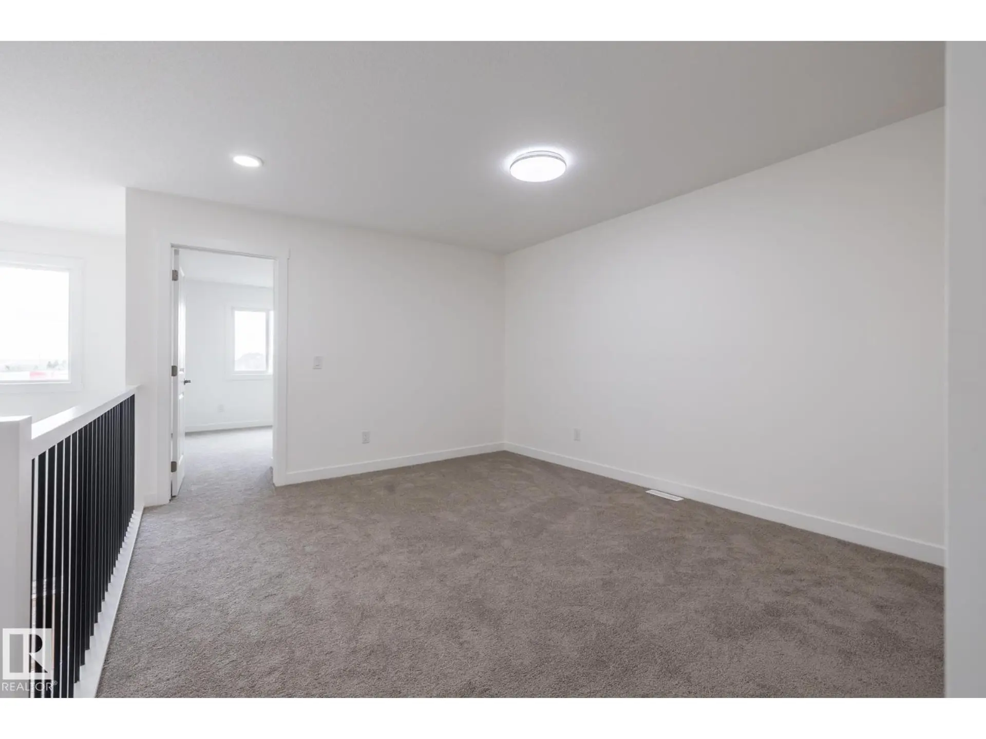 319 157 AV NE - Image 13