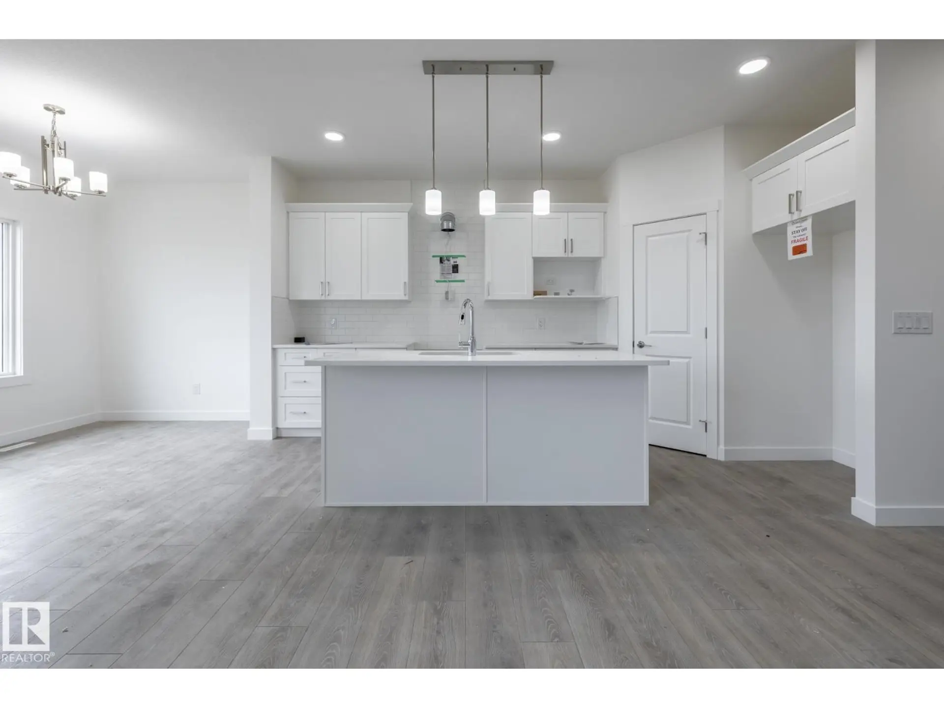 319 157 AV NE - Image 3