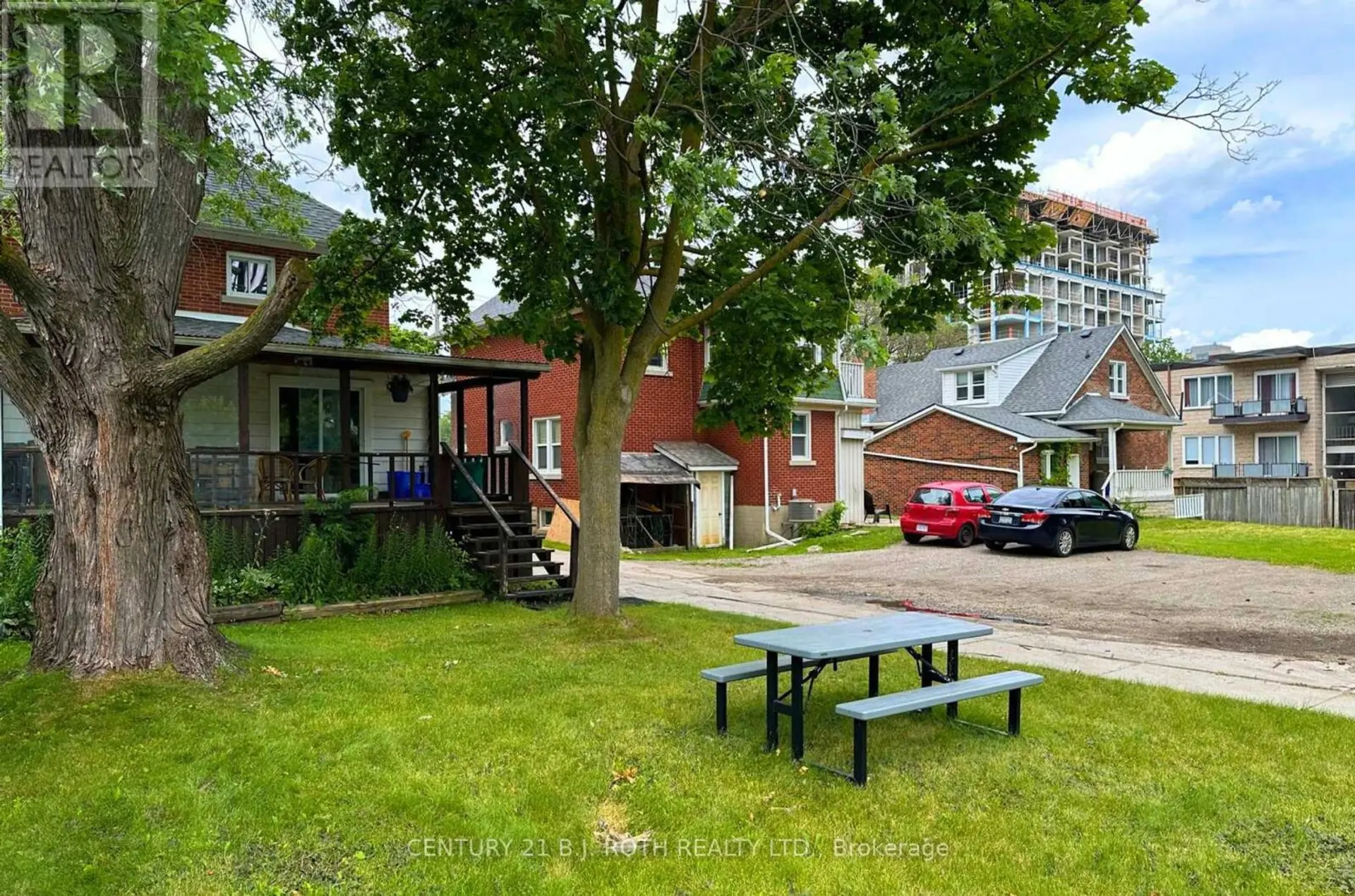 205-209 ERB STREET W - Image 5