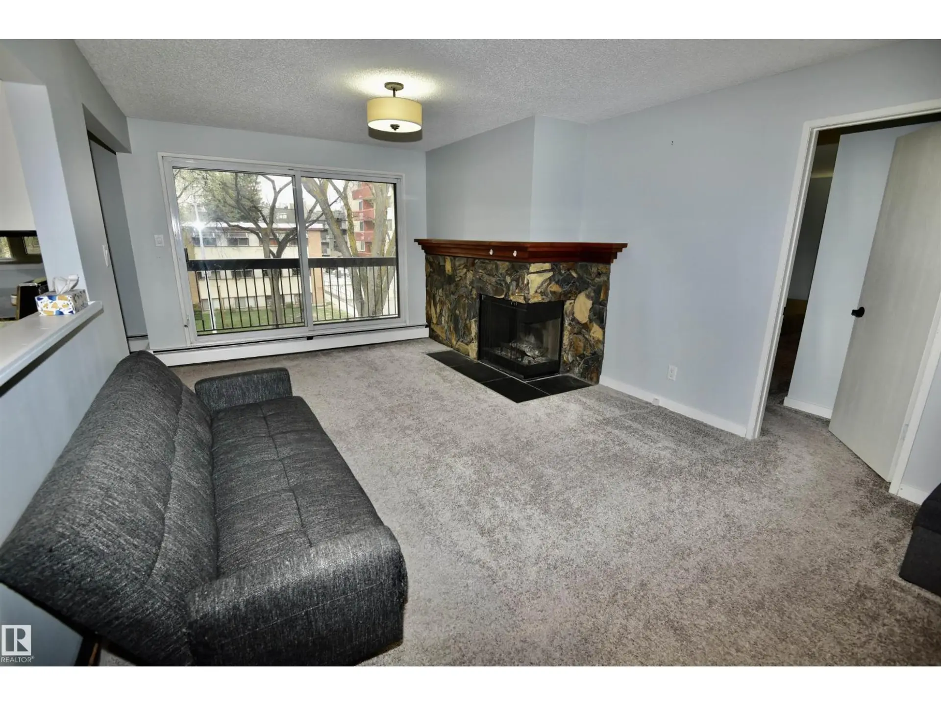 #21 10160 119 ST NW NW - Image 2