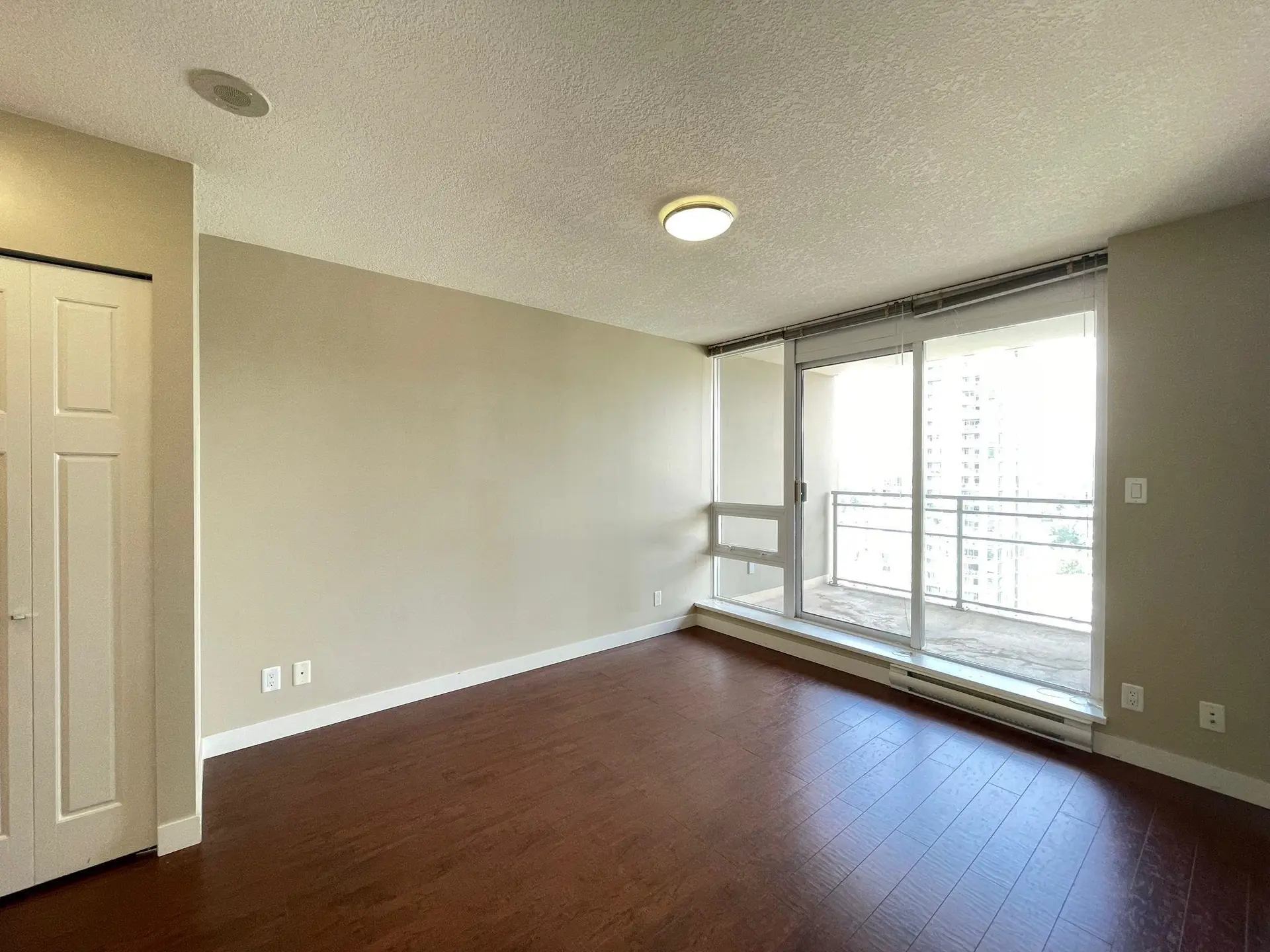 #2607 2978 Glen Drive - Image 15