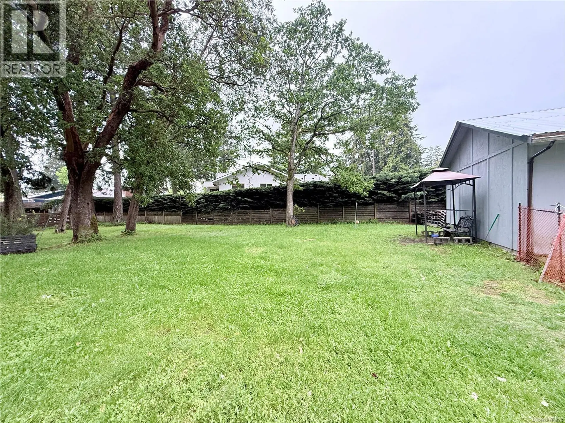 2321 Sooke Rd - Image 7