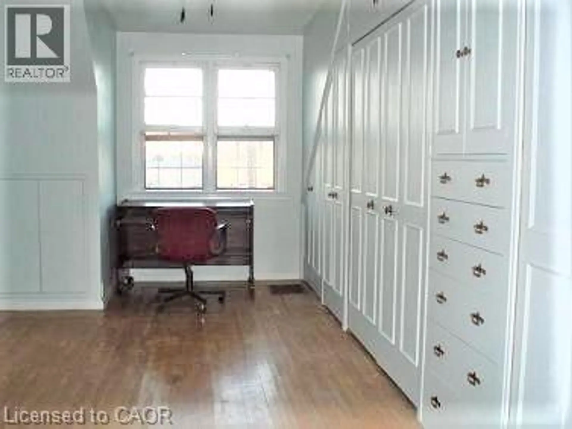 156 BOND Street S - Image 6