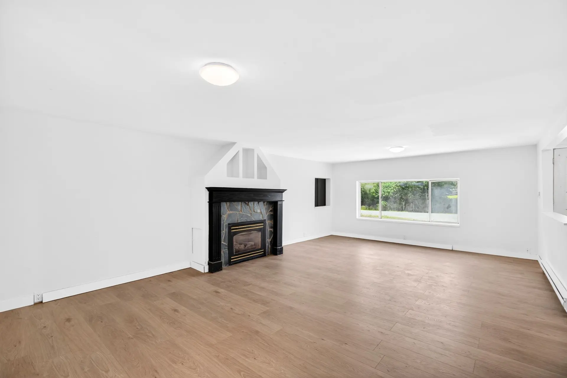 12822 229 Street - Image 4