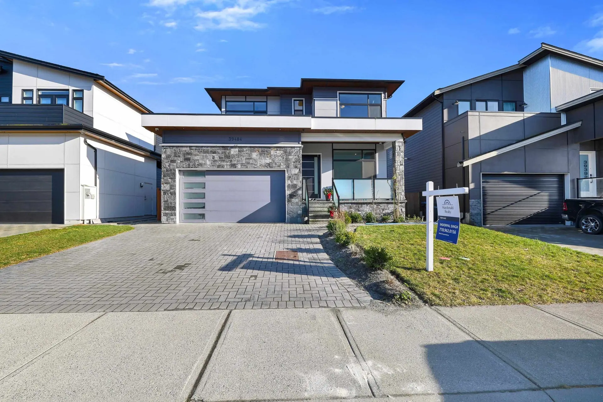 Property at 39404 Cardinal Drive, Squamish, BC