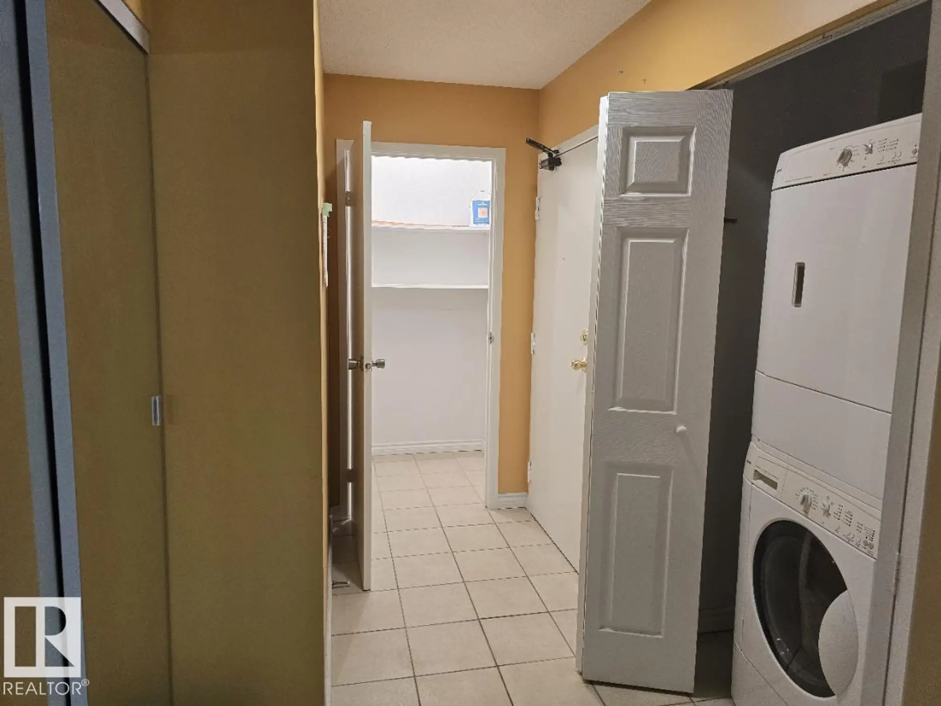 #601 9929 113 ST NW - Image 10