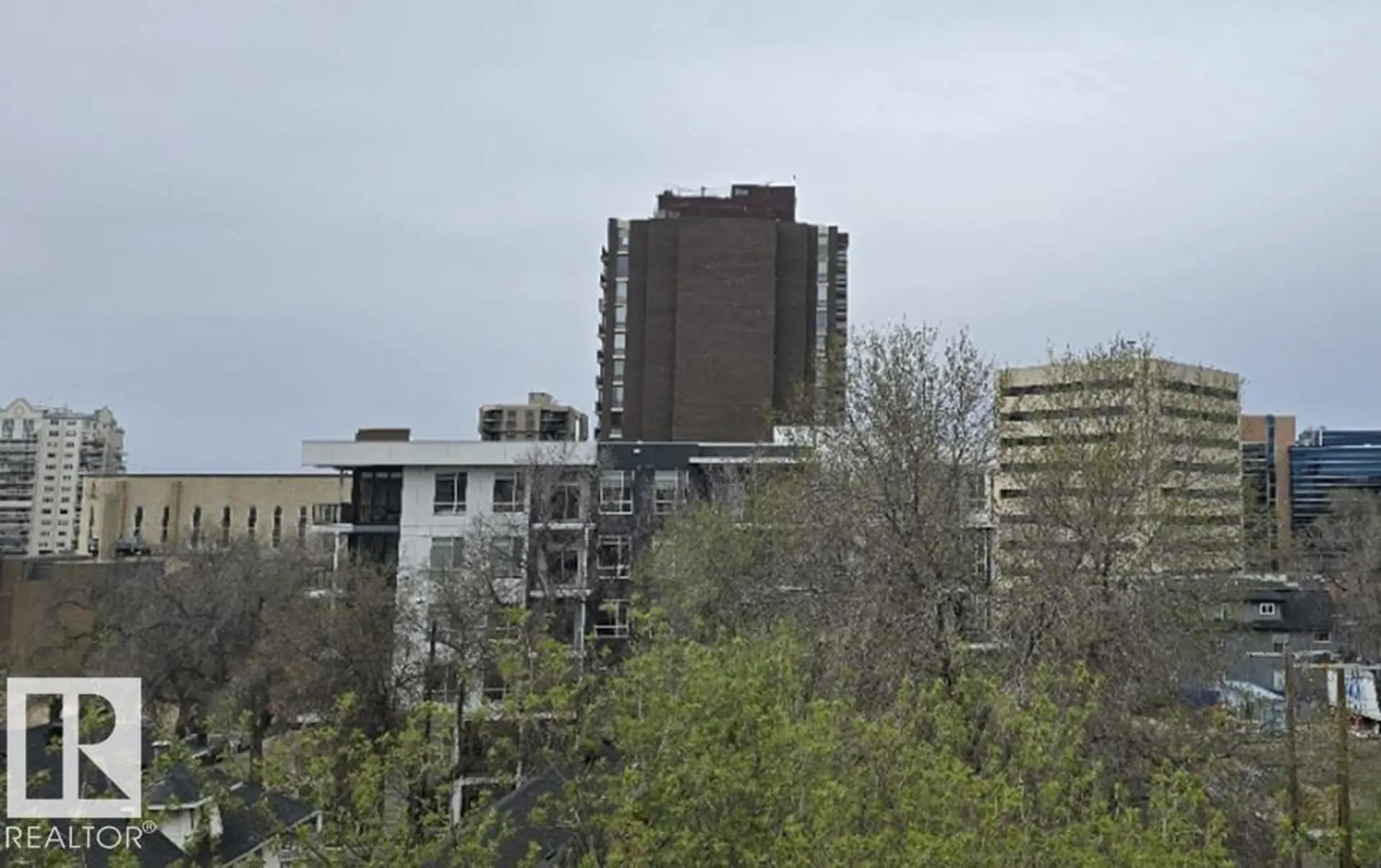 #601 9929 113 ST NW - Image 17