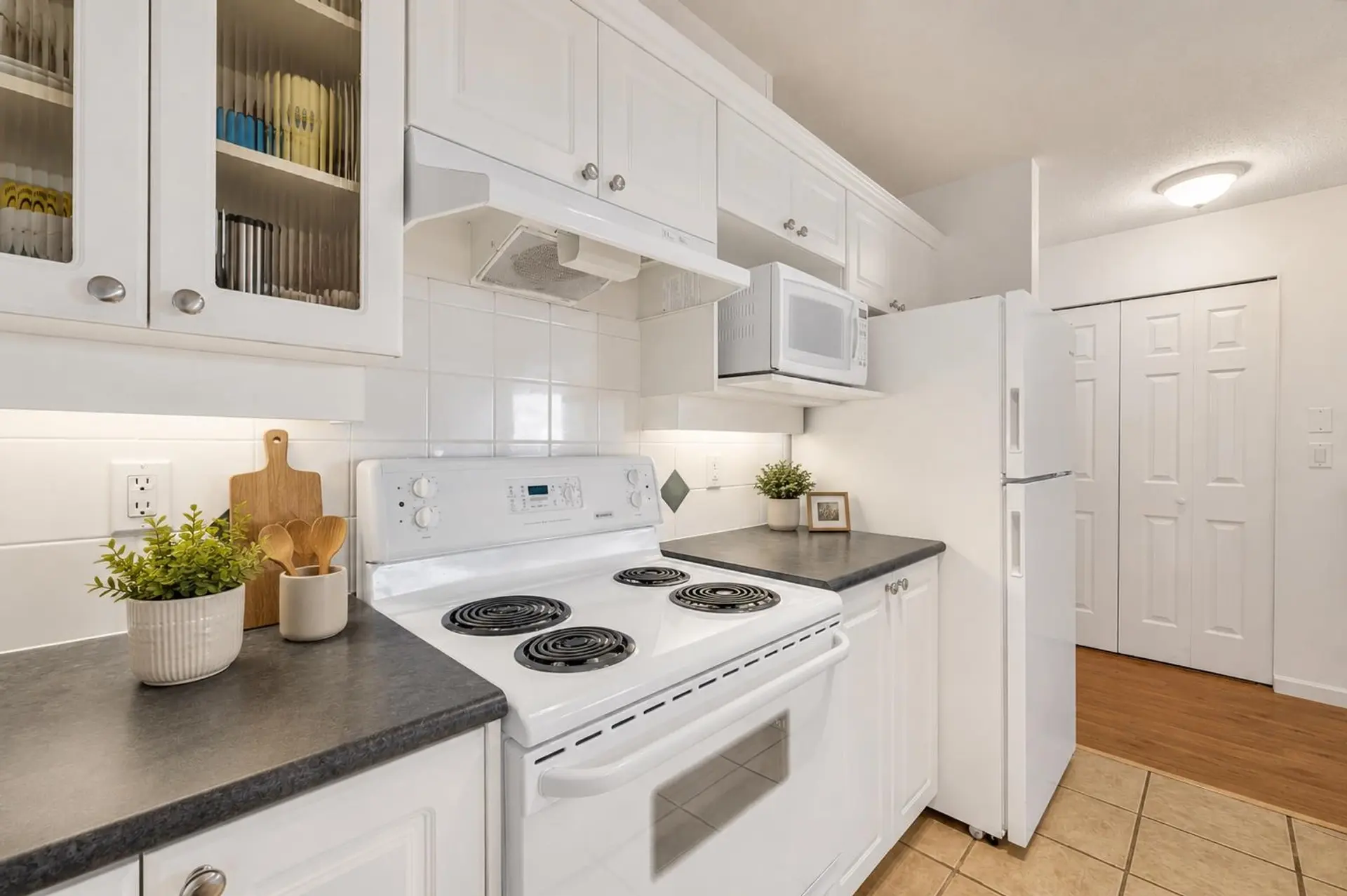 #323 5600 Andrews Road - Image 7