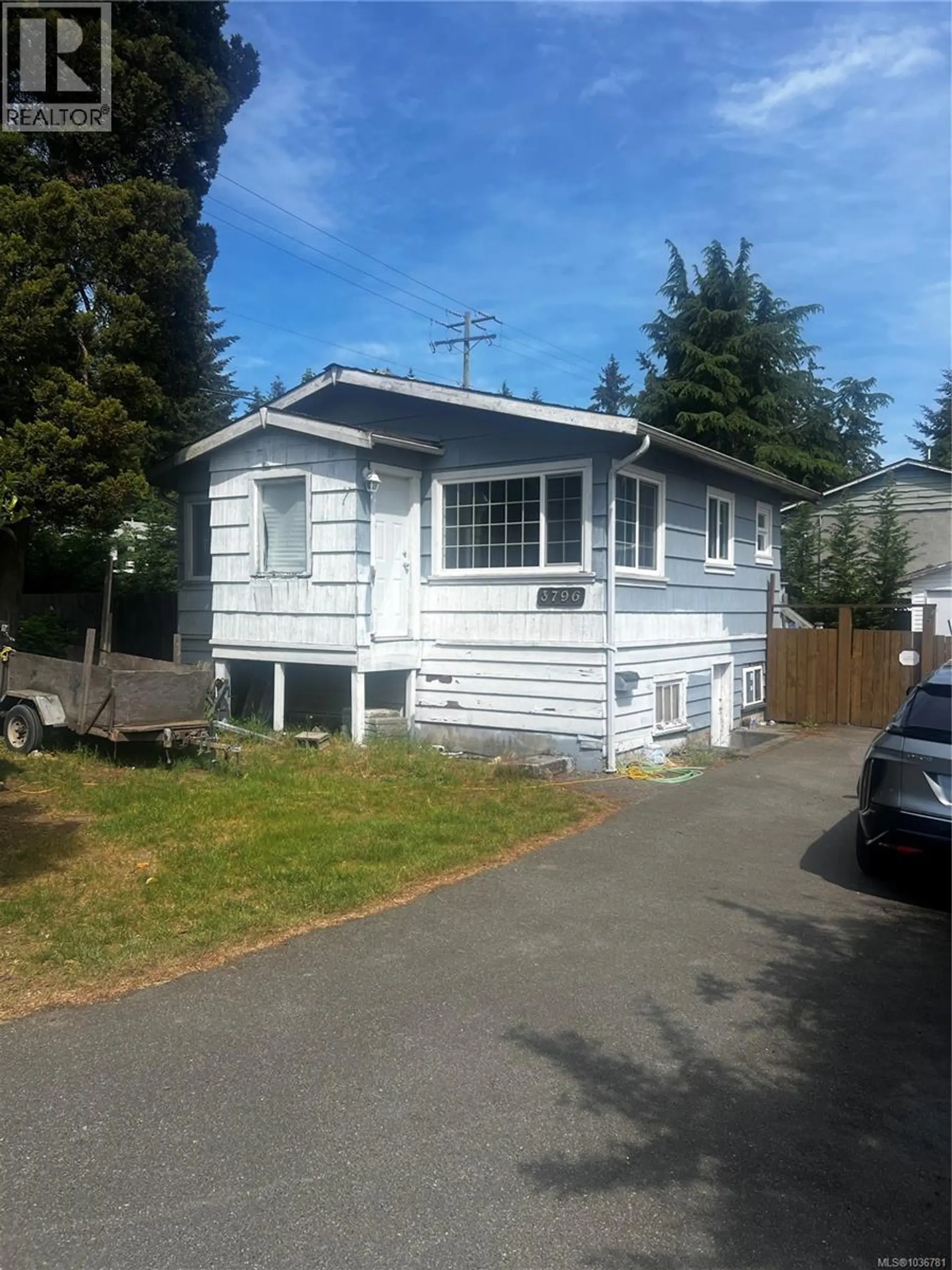 3796 Departure Bay Rd - Image 15