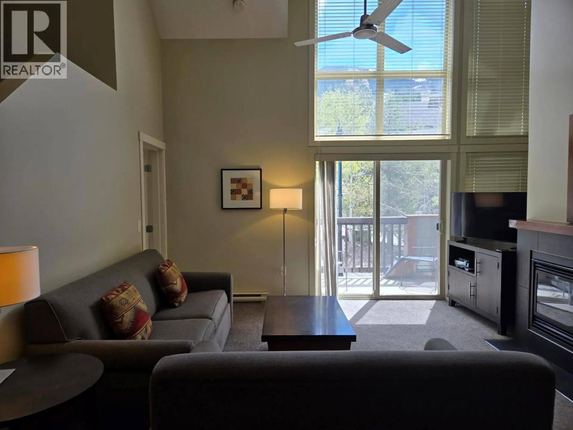 #223 B 2049 SUMMIT Drive - Image 5