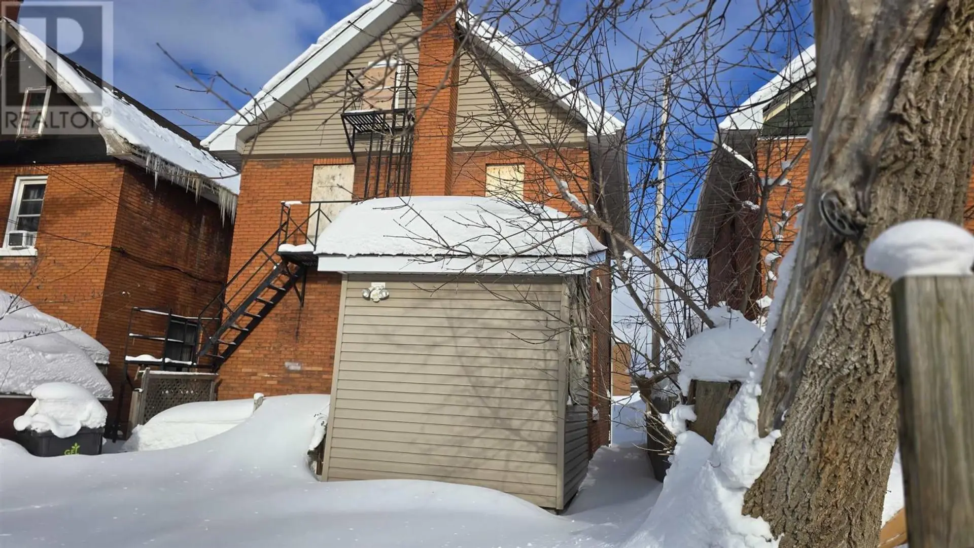 159 Wellington ST E - Image 7