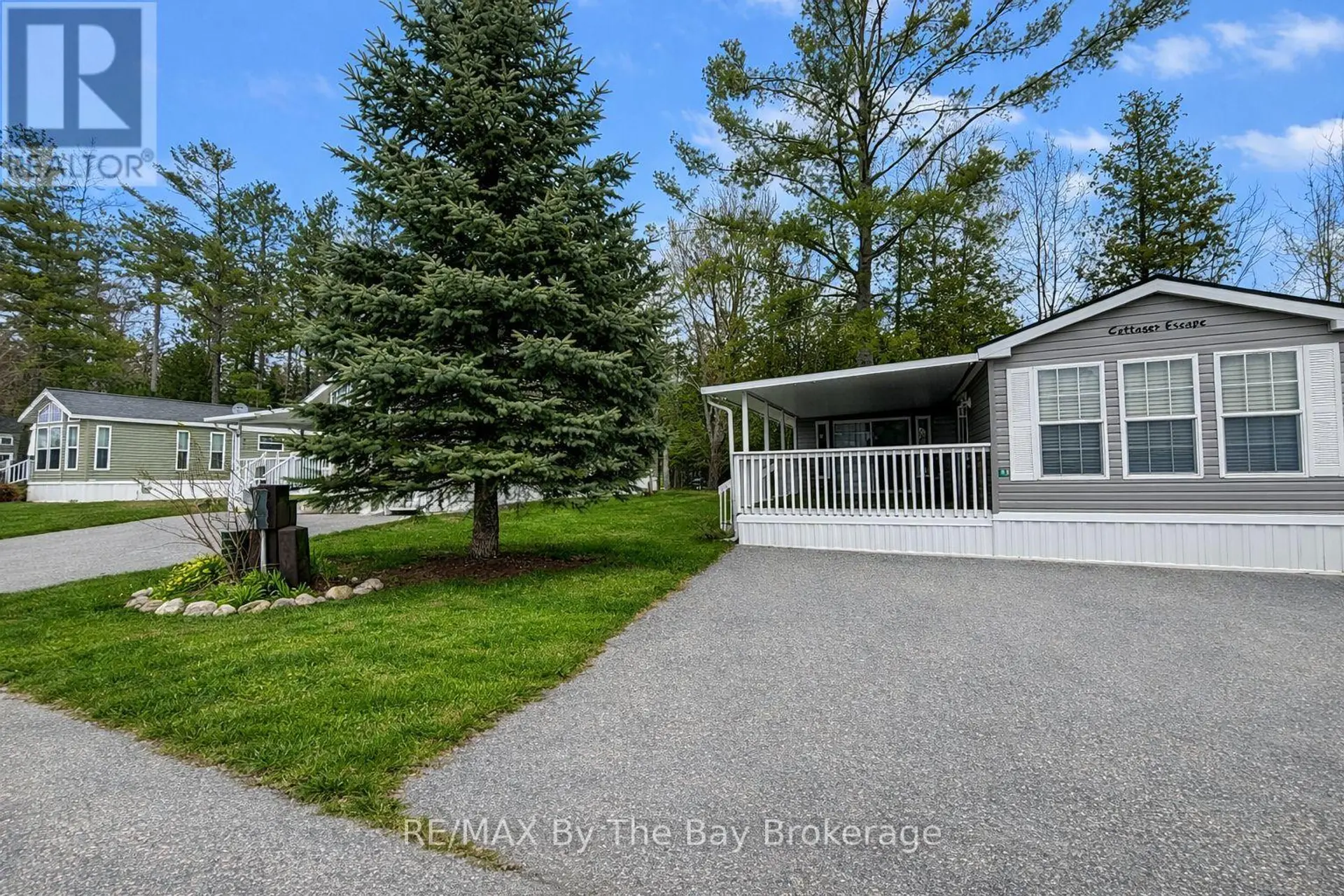 83 MADAWASKA TRAIL - Image 1