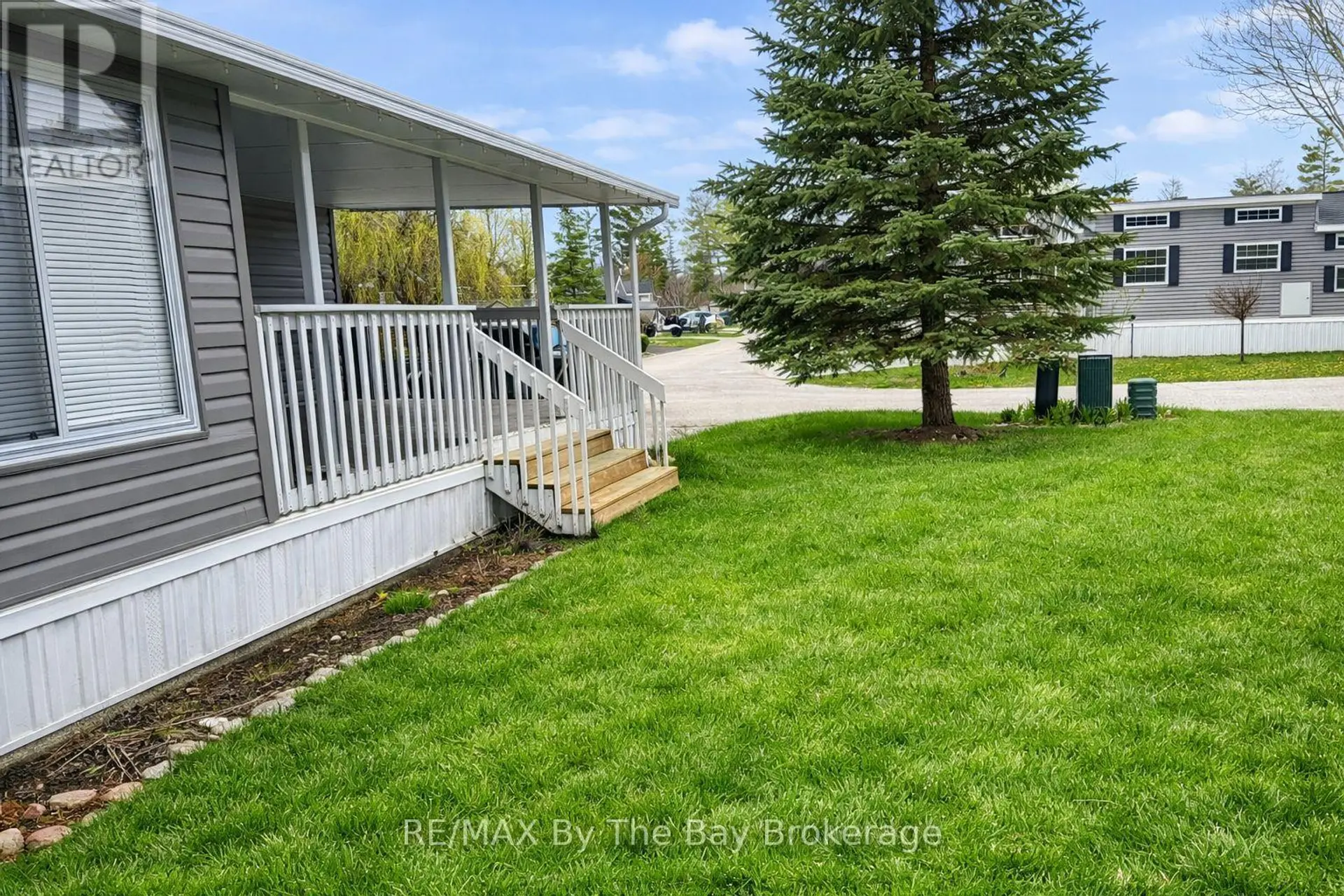 83 MADAWASKA TRAIL - Image 3