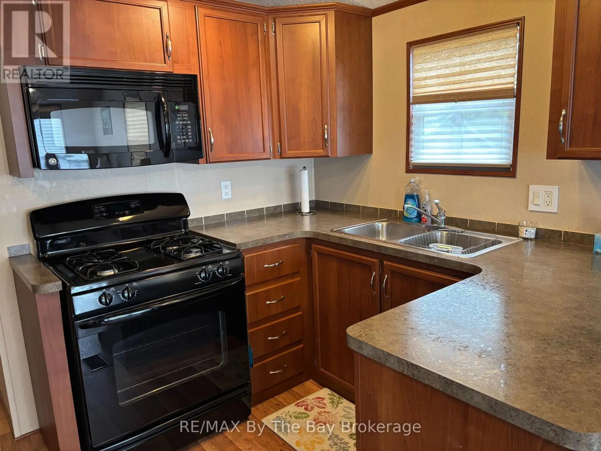 83 MADAWASKA TRAIL - Image 6