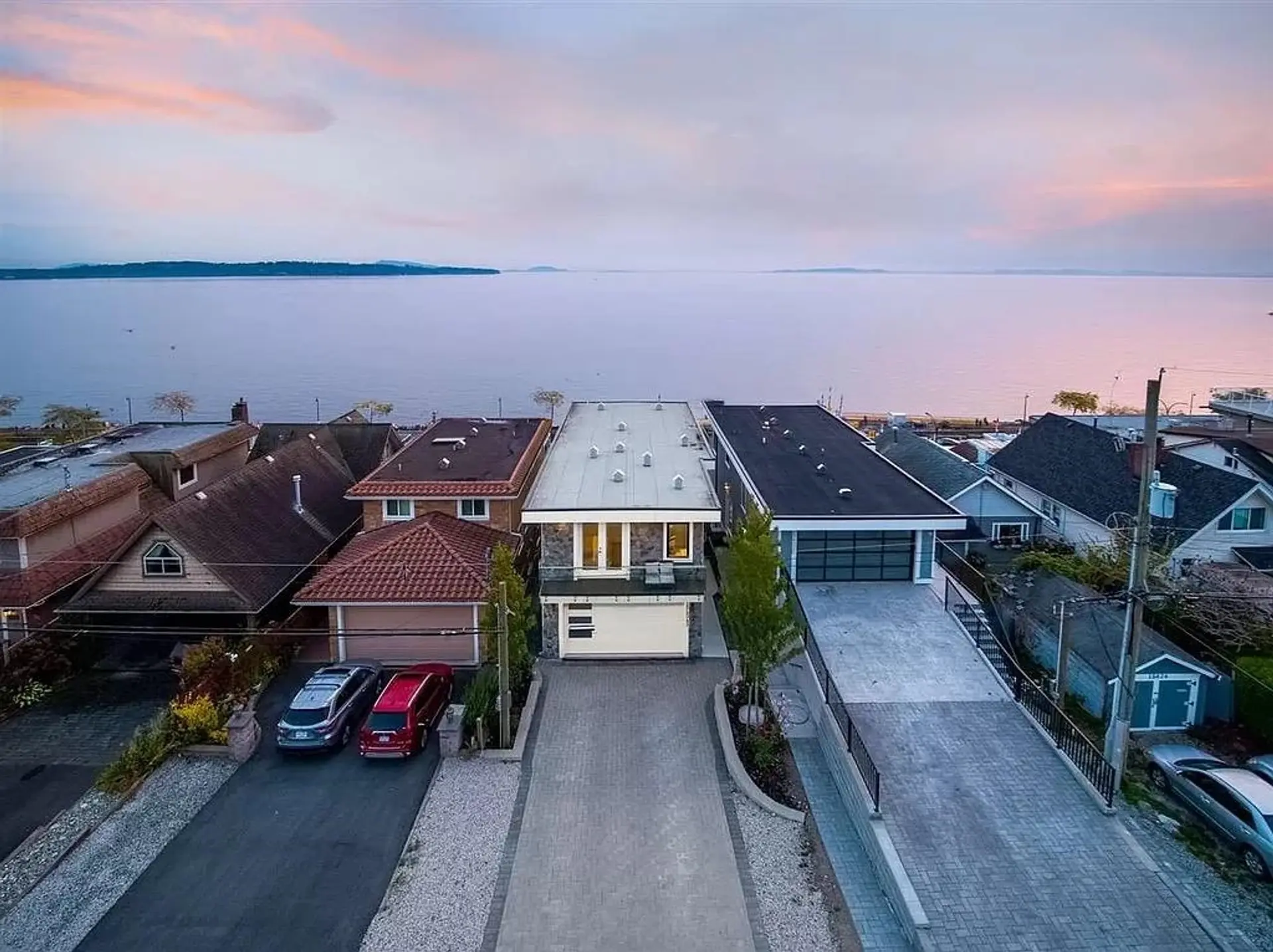 Property at 15440 Victoria Avenue, White Rock, BC
