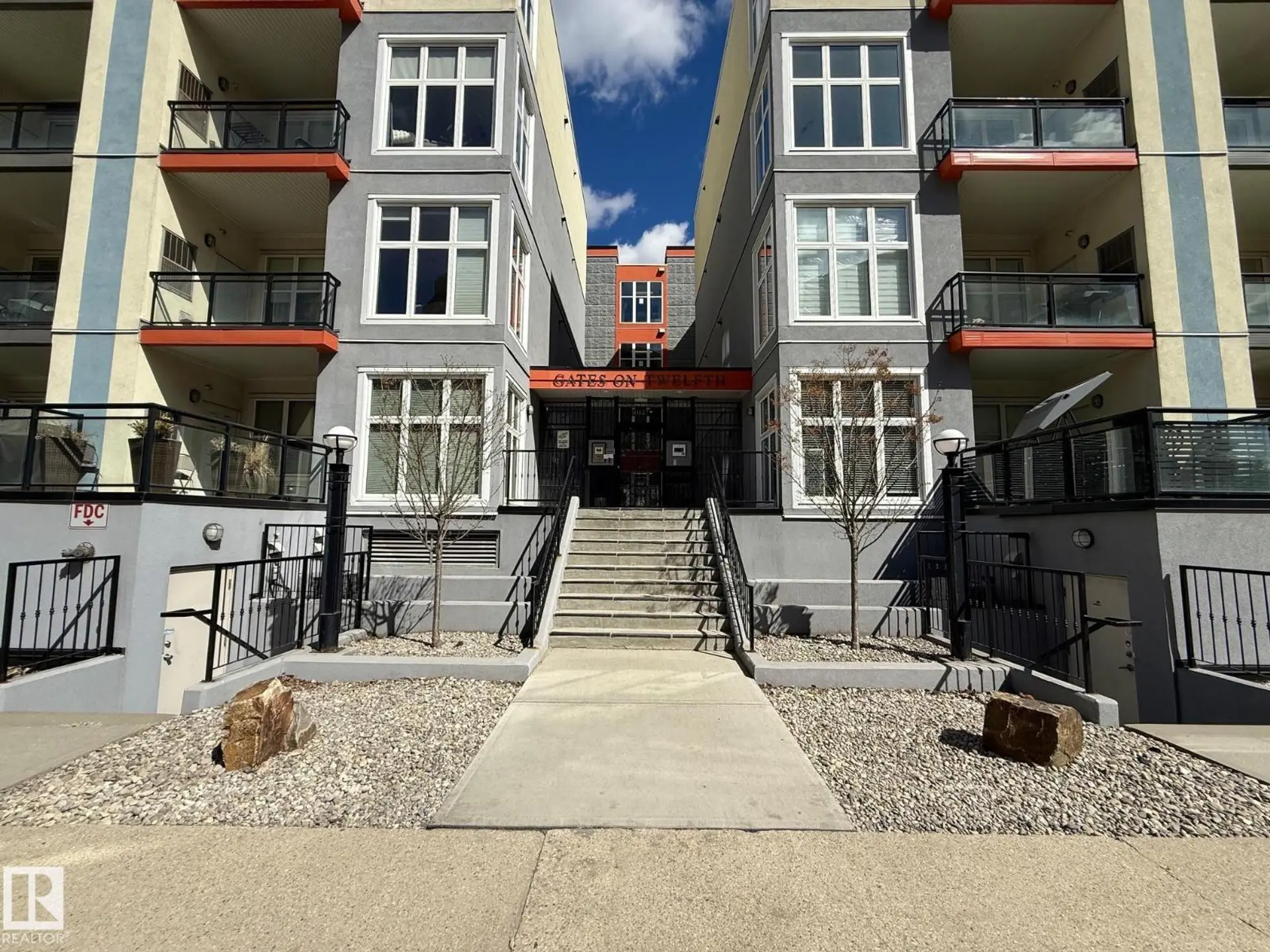#417 10147 112 ST NW - Image 1