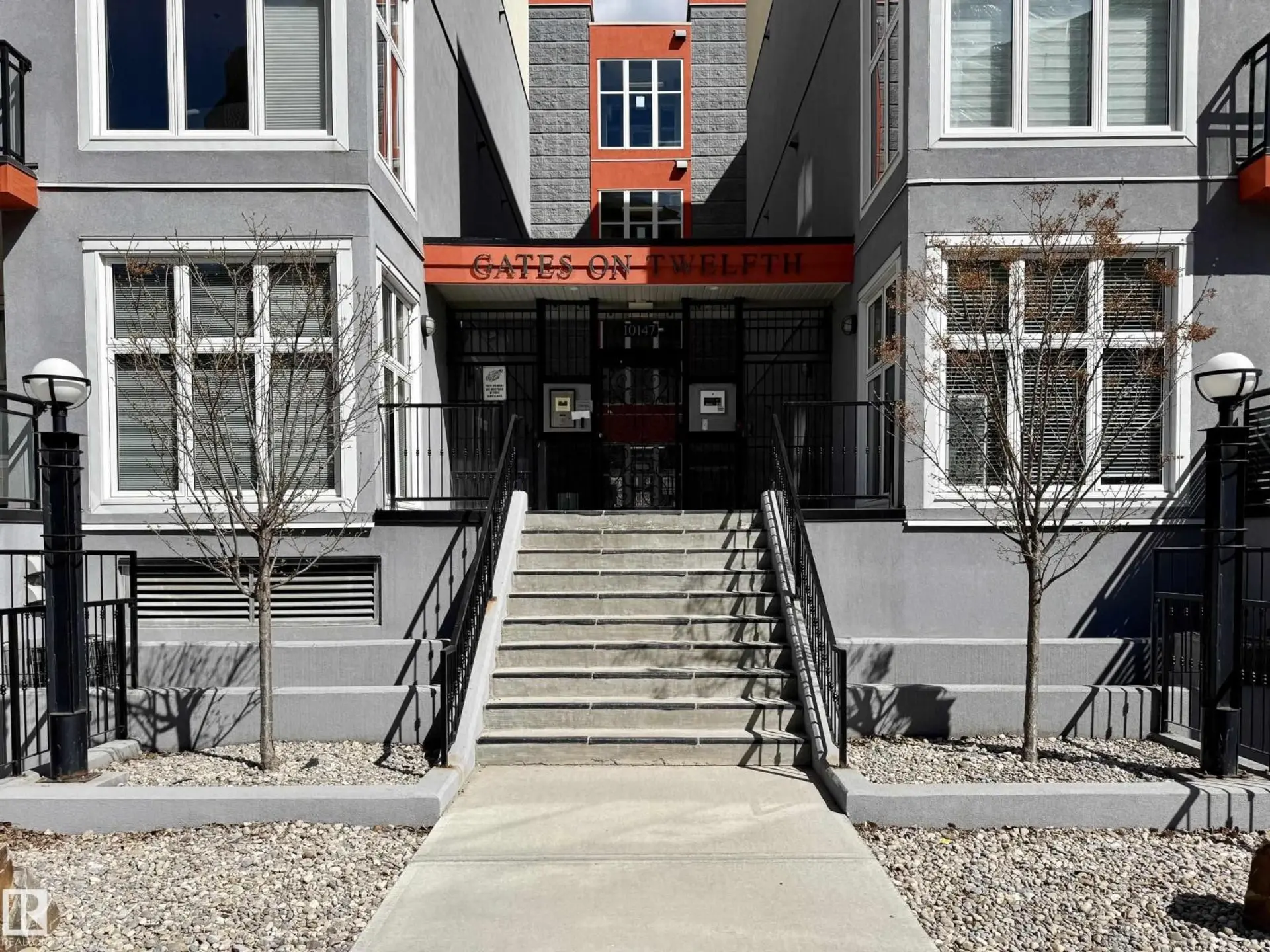 #417 10147 112 ST NW - Image 2
