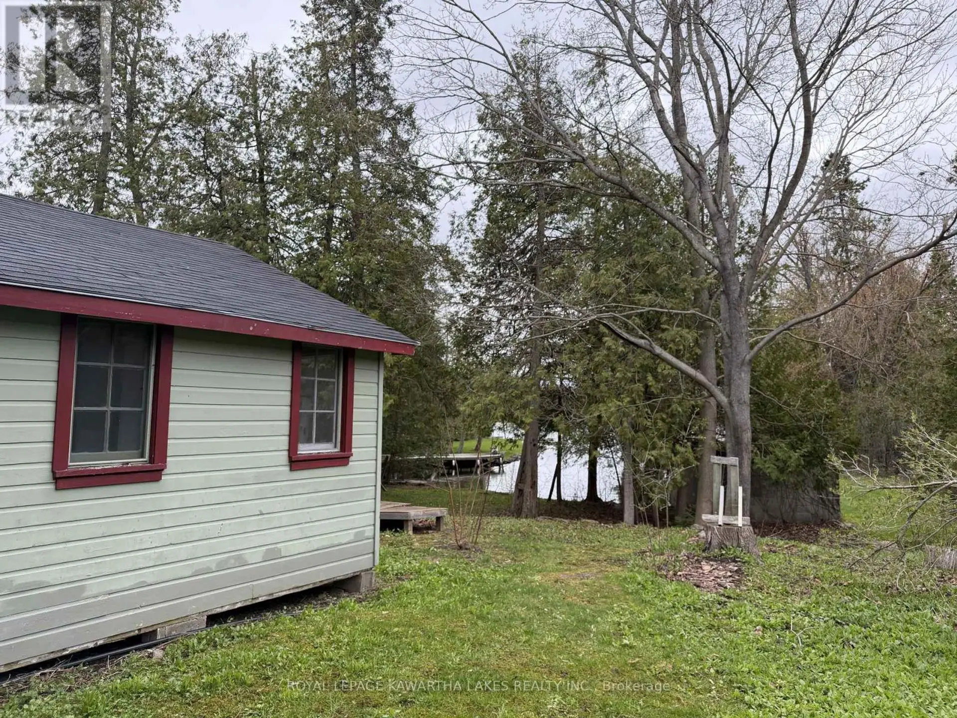 8 STURGEON GLEN ROAD - Image 15