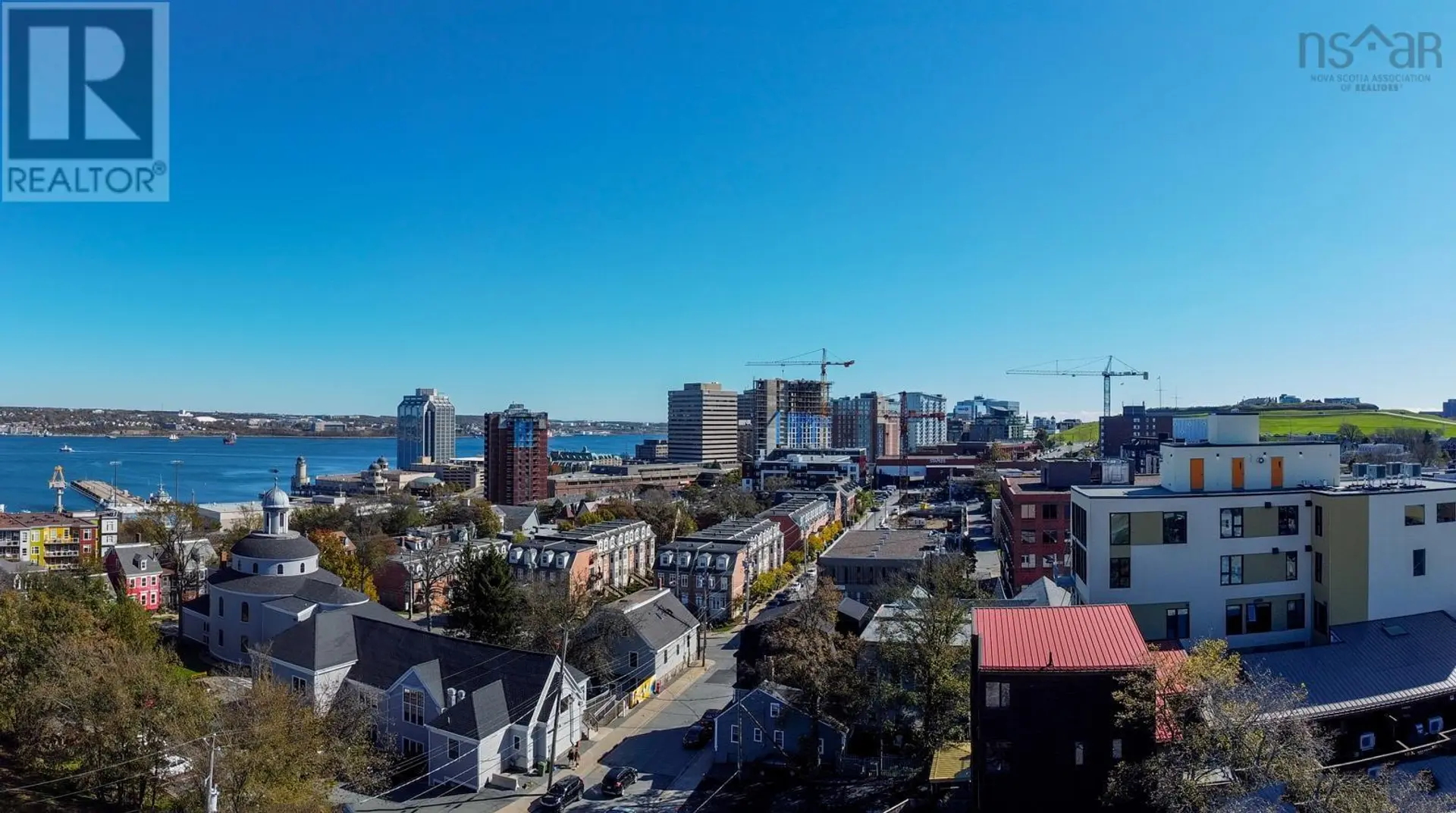 #913 2250 Maitland Street - Image 1
