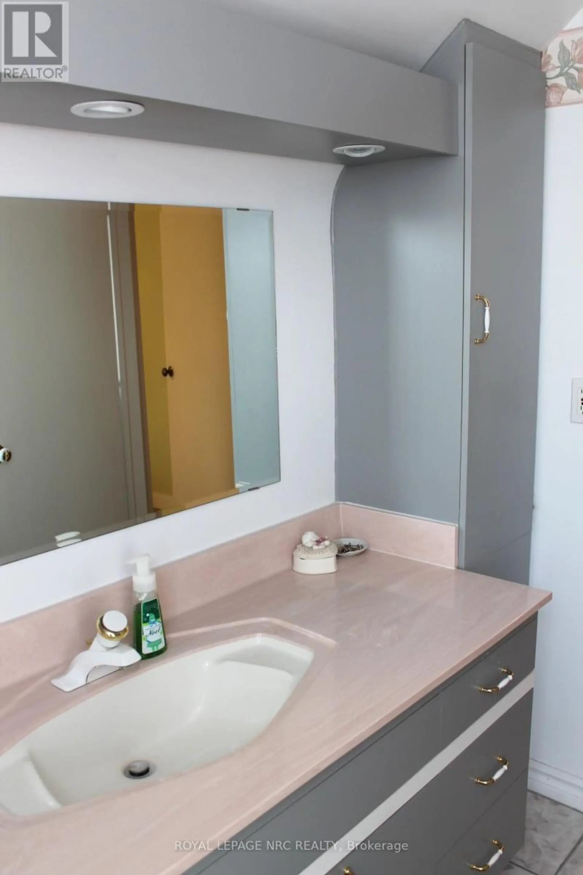 6987 DELL AVENUE - Image 13