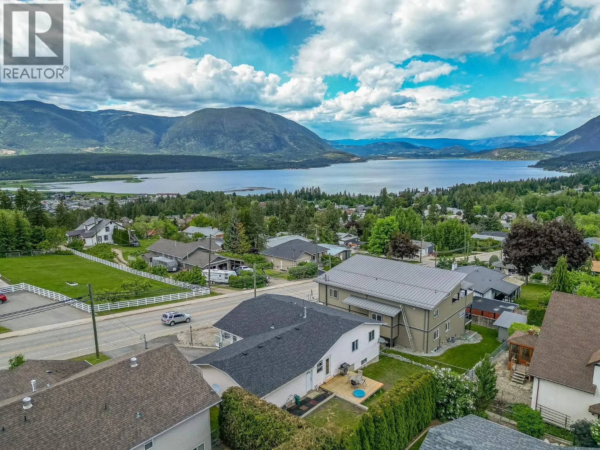 Property at 430 20 Street SE, Salmon Arm, BC