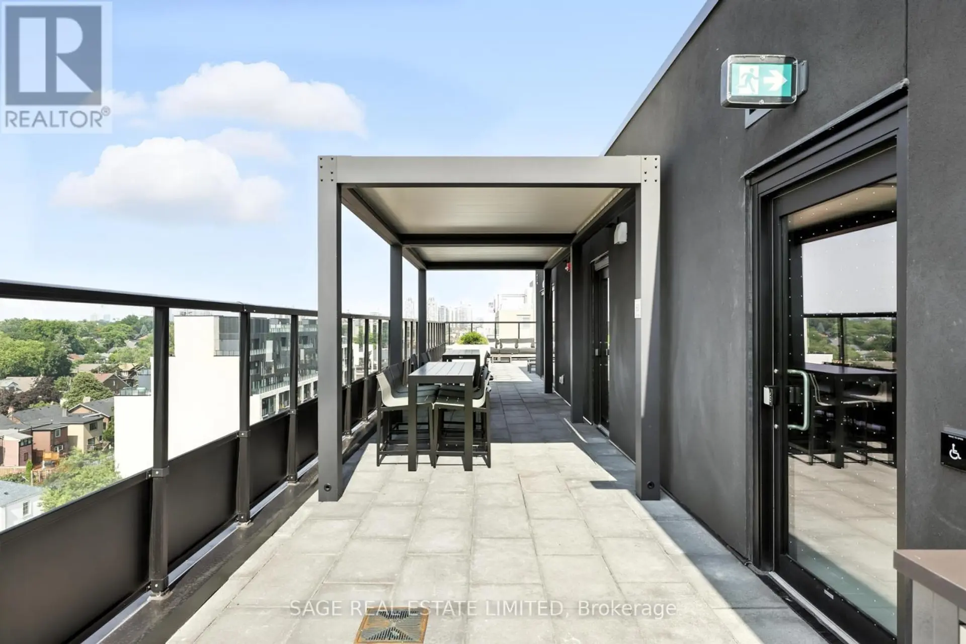 #206 863 ST CLAIR AVENUE W - Image 15