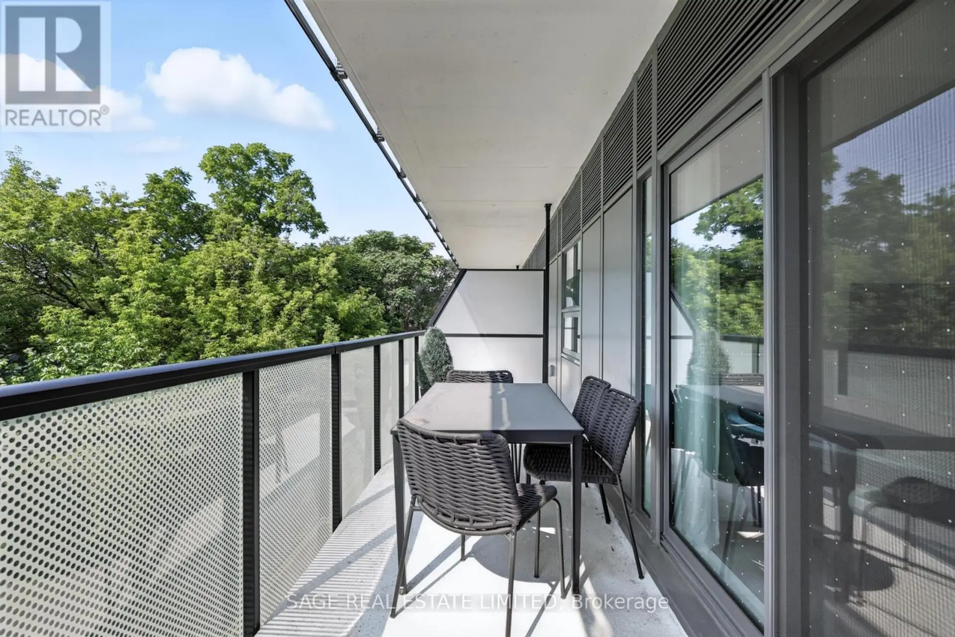 #206 863 ST CLAIR AVENUE W - Image 9