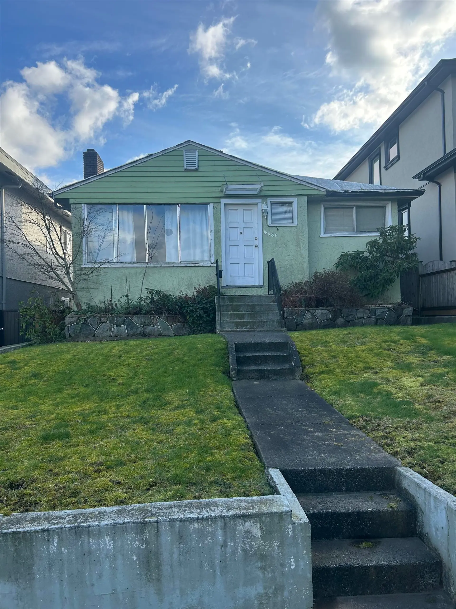 Property at 4386 Oxford Street, Burnaby, BC