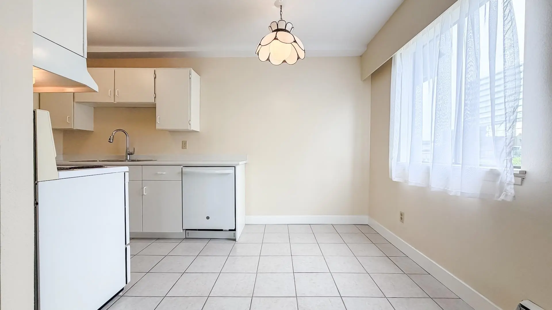 #102 6380 Buswell Street - Image 6