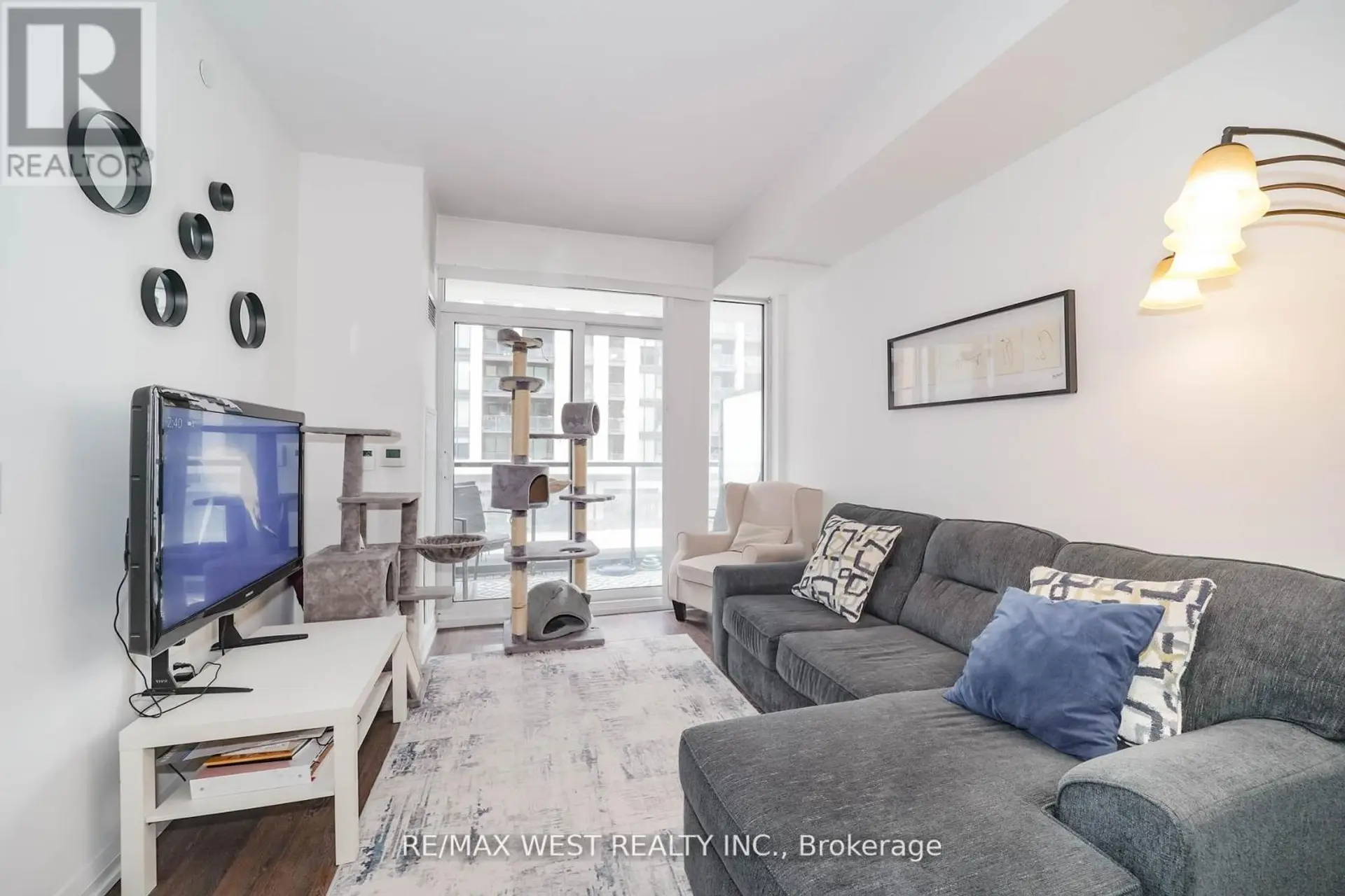 #229 99 EAGLE ROCK WAY - Image 4