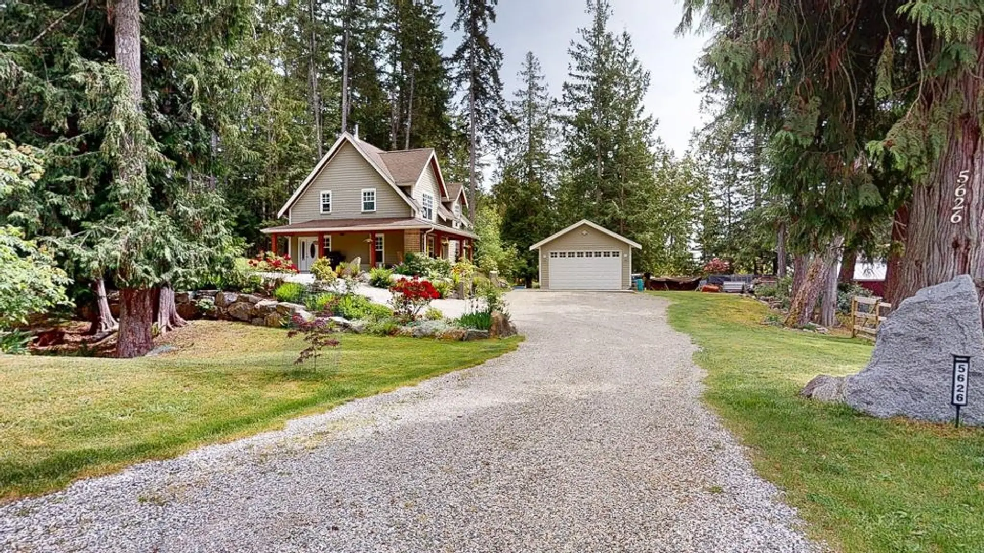 Property at 5626 Curran Road, Halfmoon Bay, BC