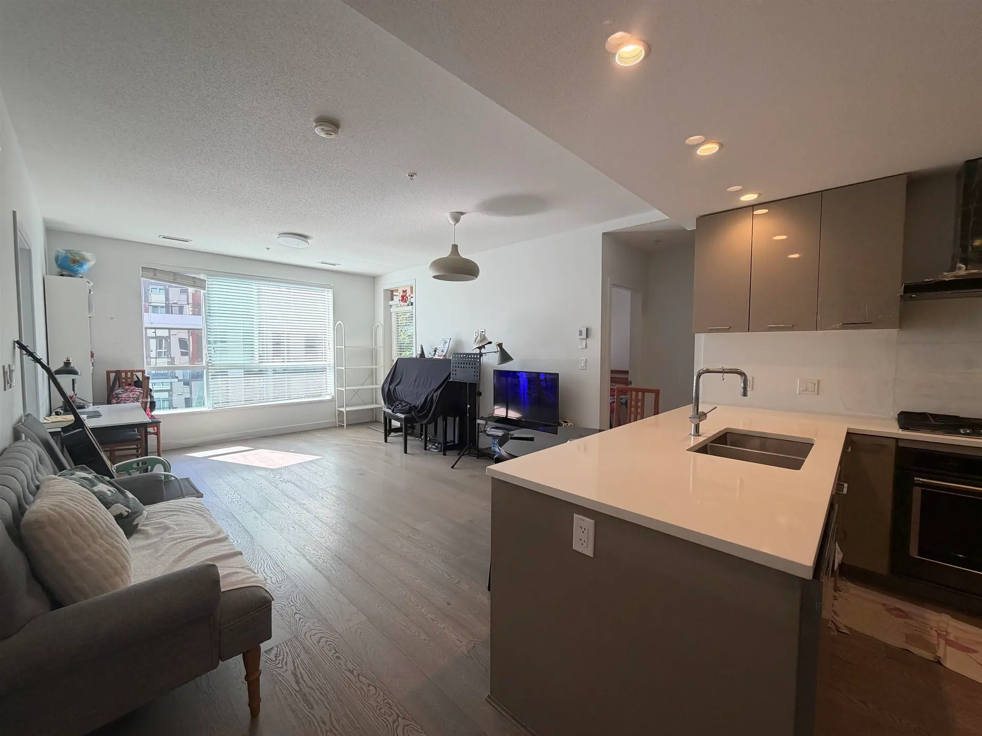 #417 3581 Ross Drive - Image 4