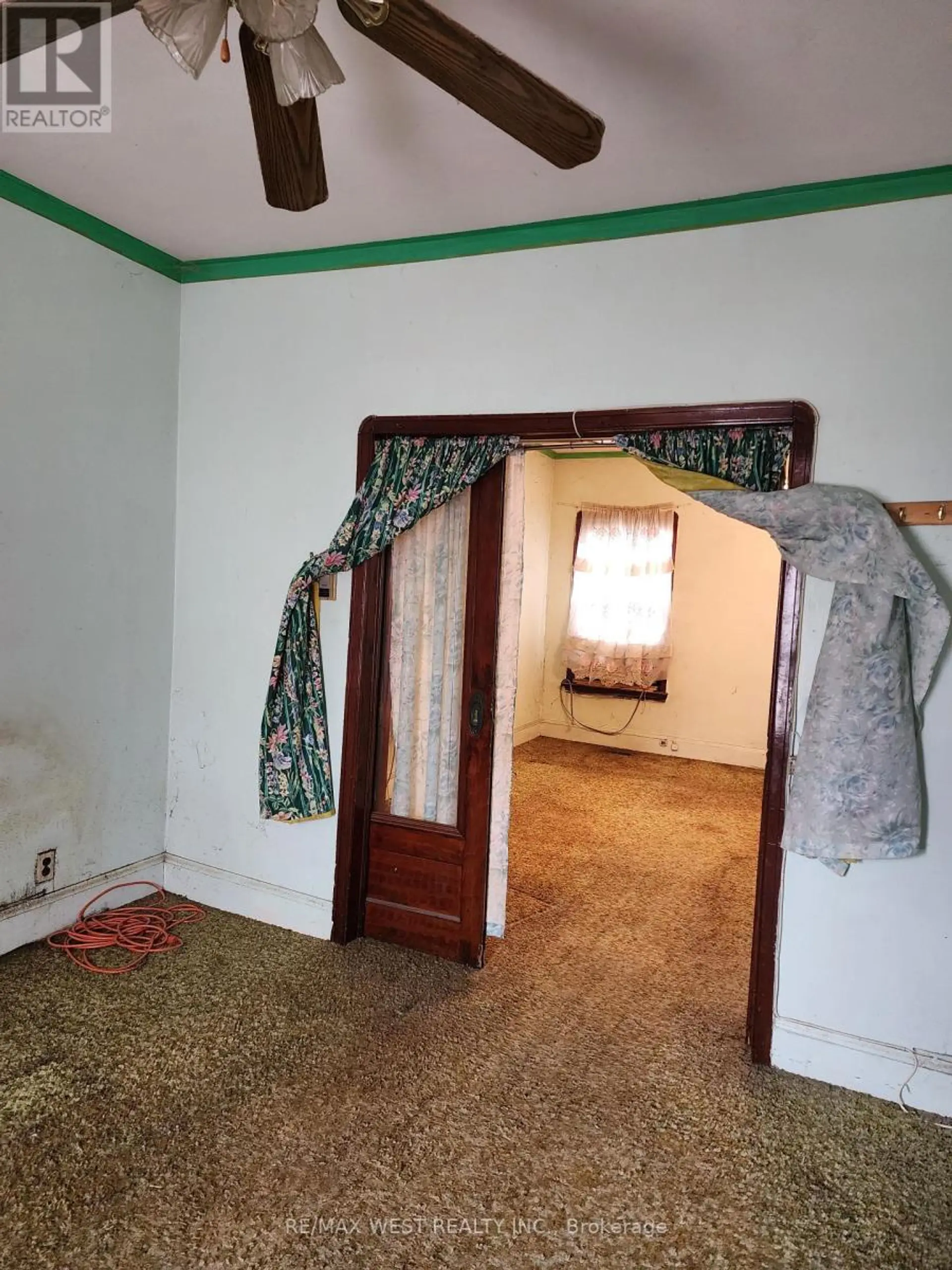 415 SYMINGTON AVENUE - Image 8