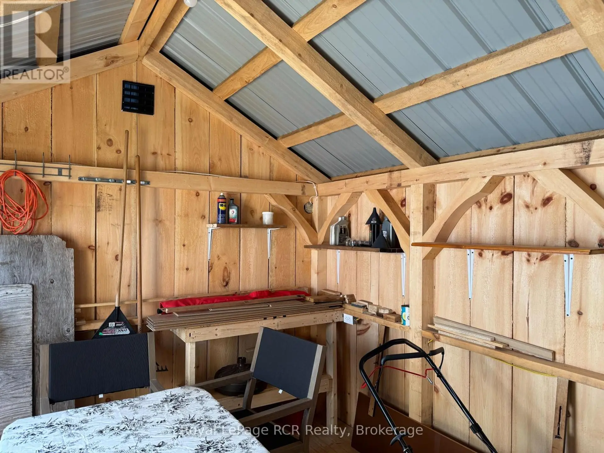381 14TH STREET W - Image 11