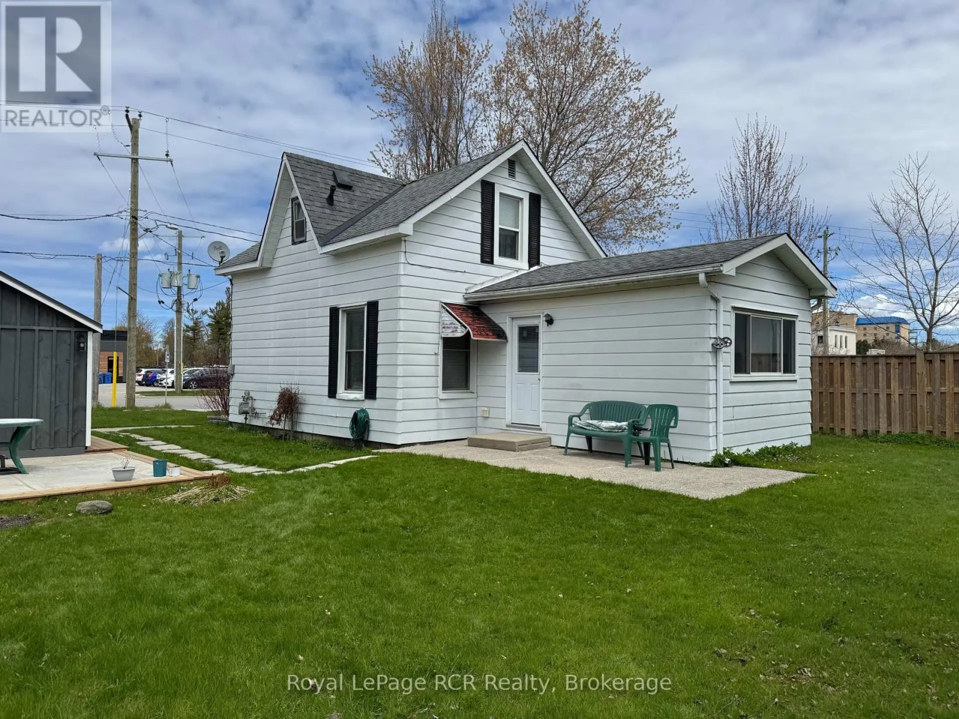 381 14TH STREET W - Image 9