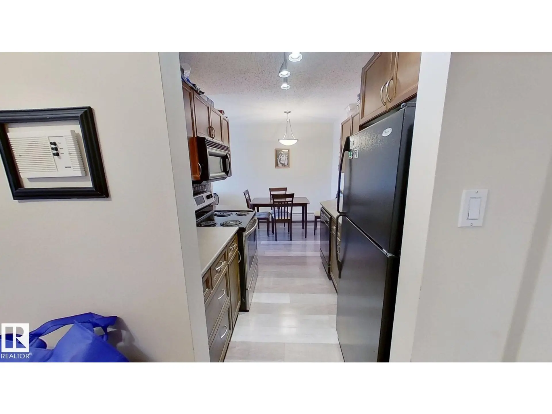 #401 10326 117 ST NW - Image 2