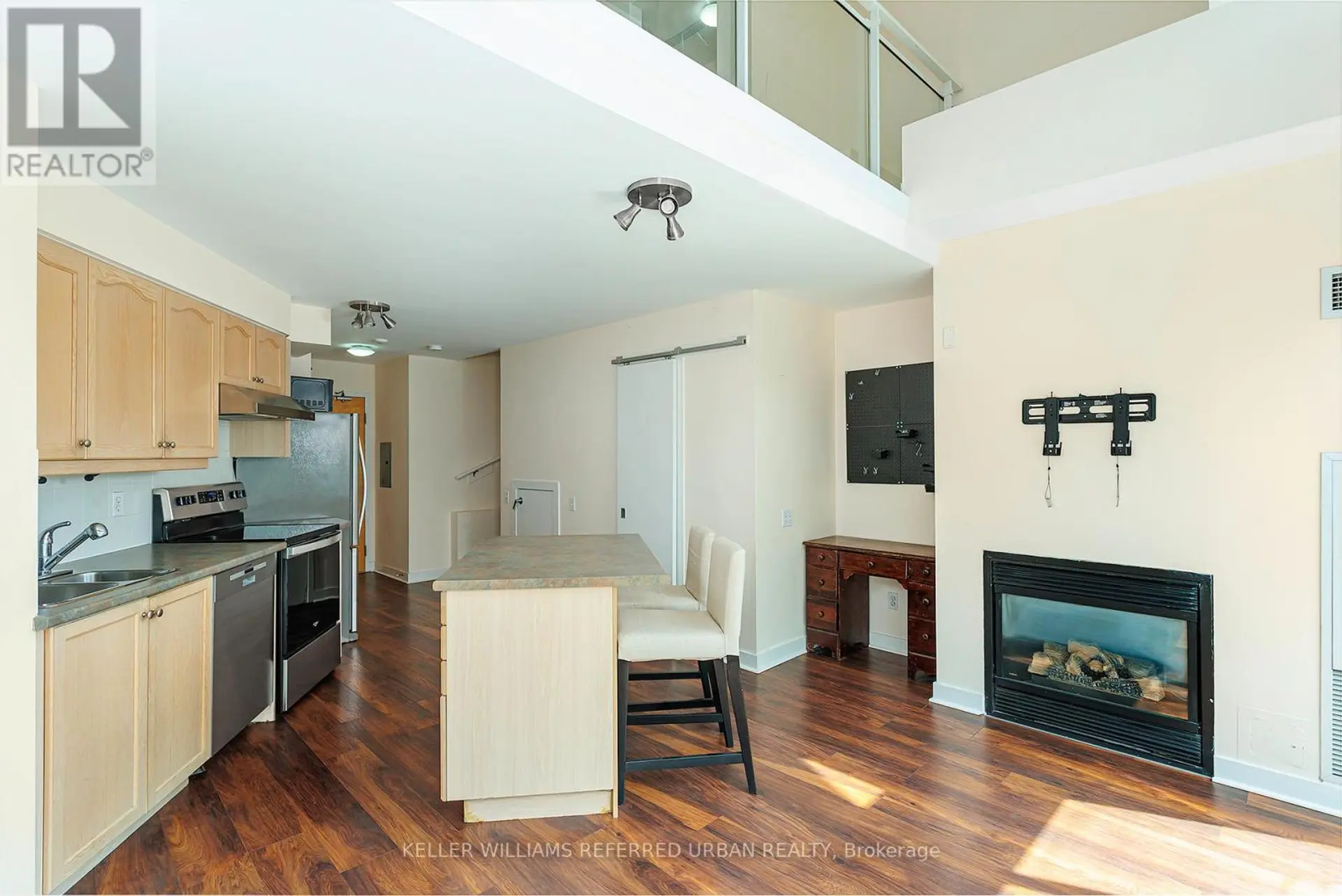 #514 77 LOMBARD STREET - Image 10